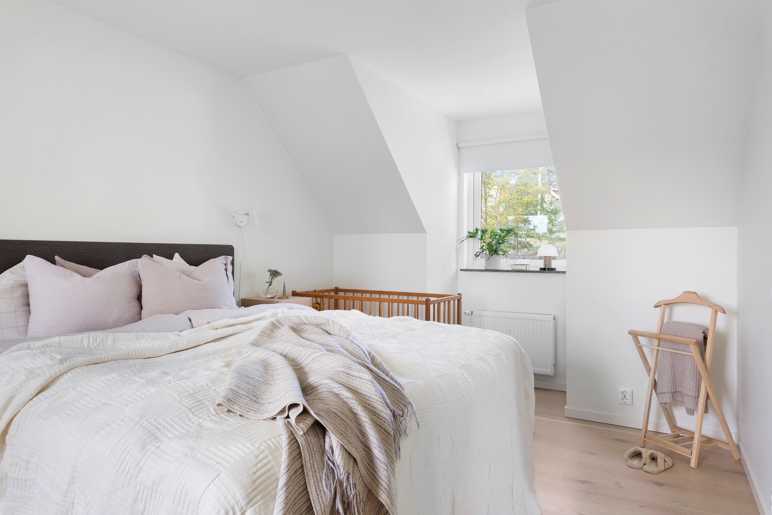 Bostadsbild från Enrisvägen 1D, Såld i Kummelnäs, Nacka