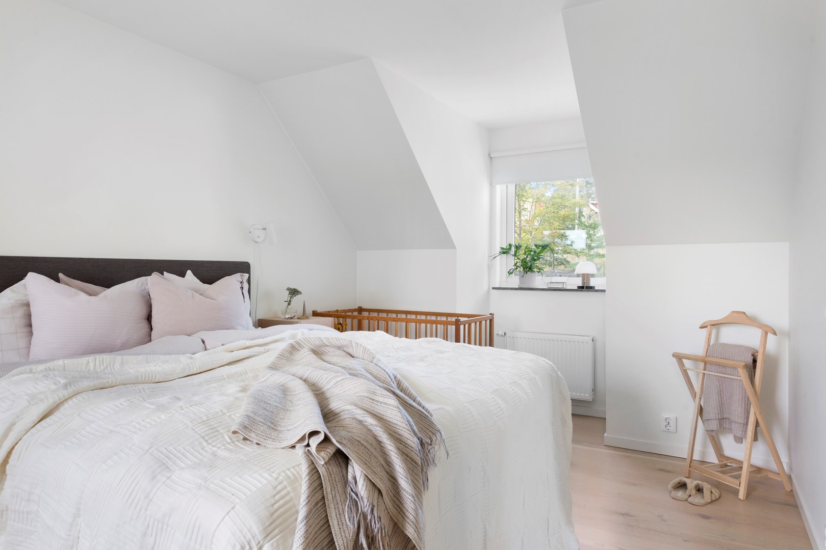 Bostadsbild från Enrisvägen 1D, Såld i Kummelnäs, Nacka