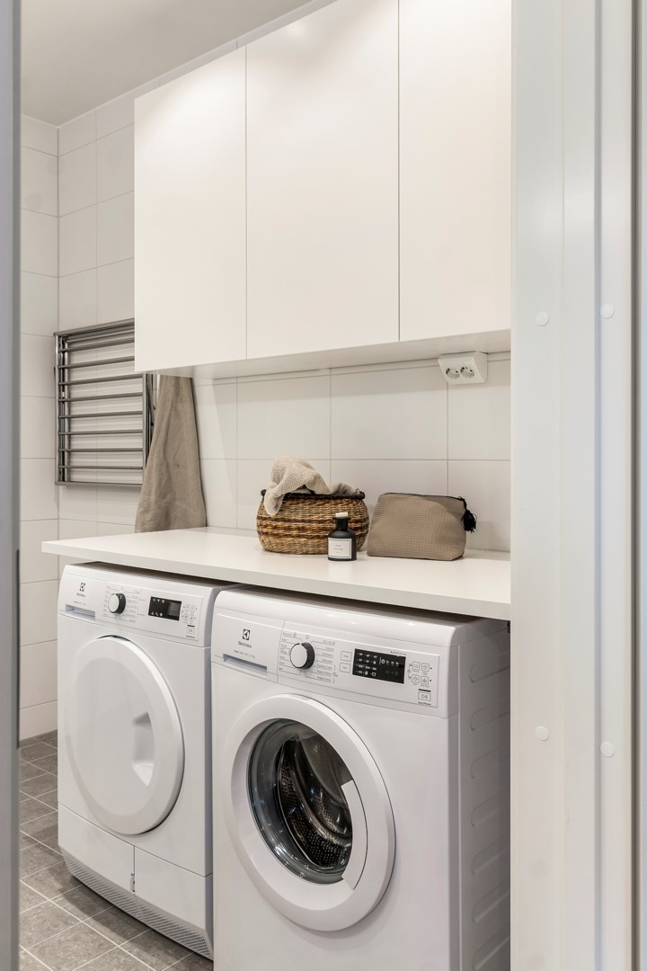 Bostadsbild från Tujagatan 9, Såld i Skiljebo, Västerås