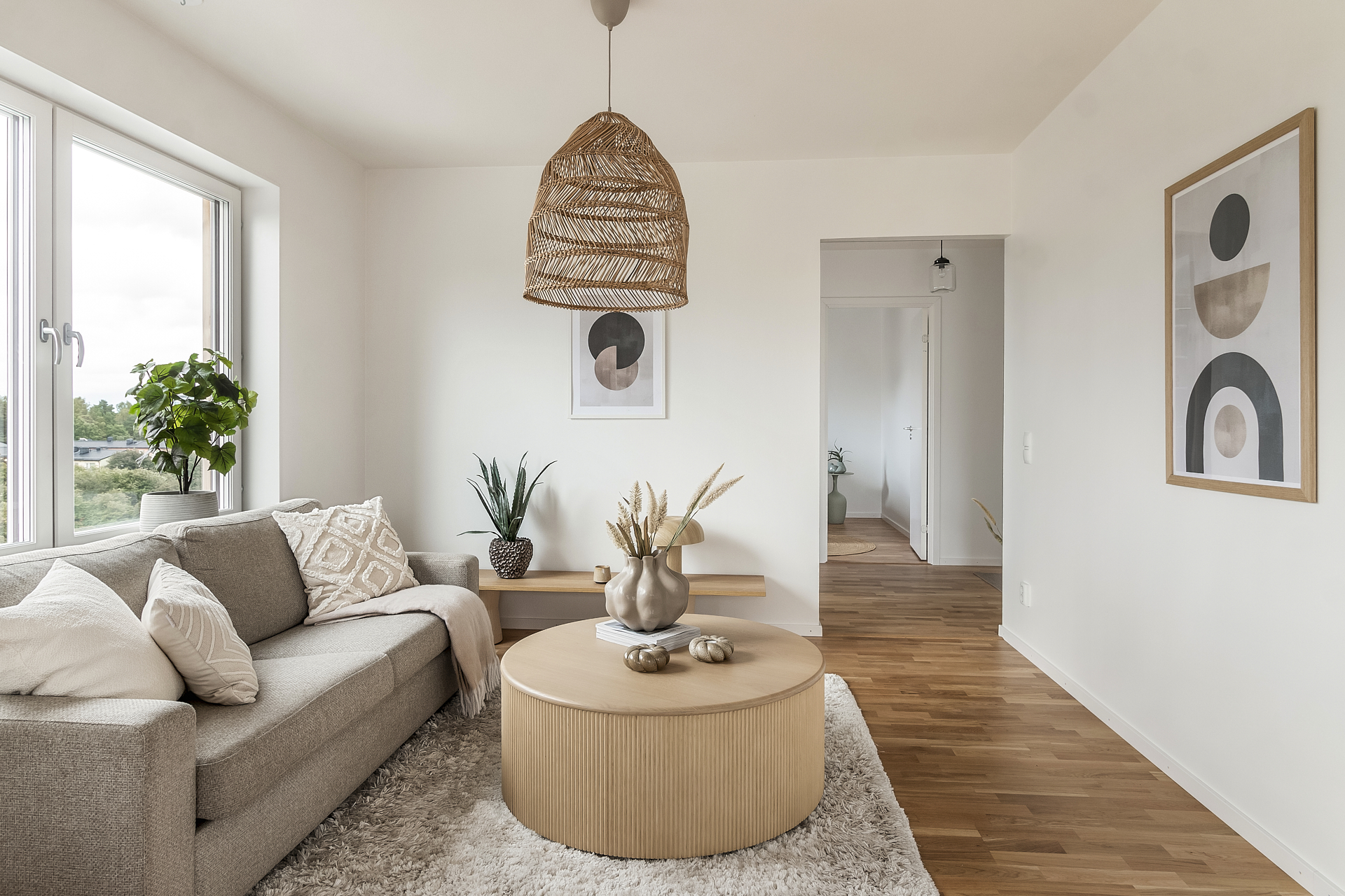 Bostadsbild från Tujagatan 9, Såld i Skiljebo, Västerås