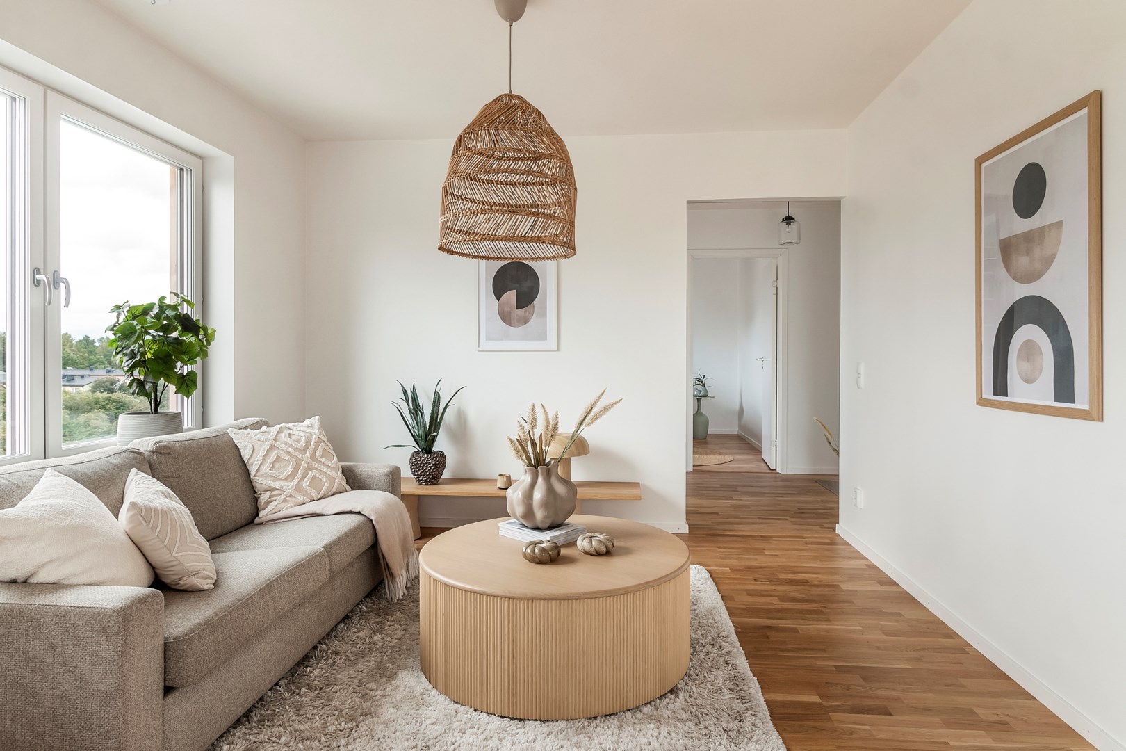 Bostadsbild från Tujagatan 9, Såld i Skiljebo, Västerås