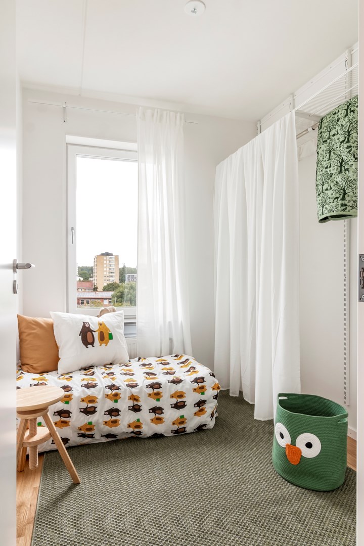 Bostadsbild från Tujagatan 9, Såld i Skiljebo, Västerås