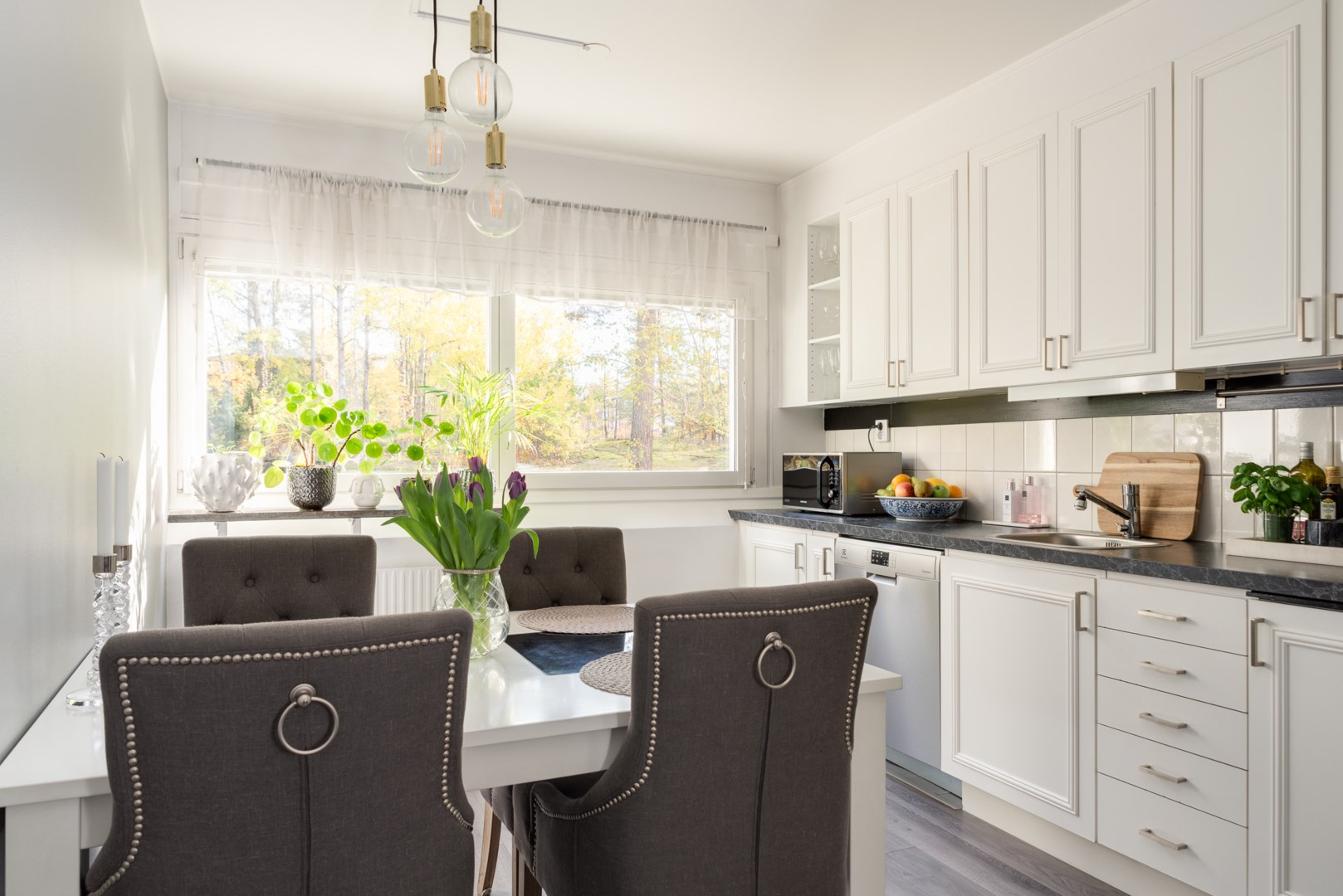 Bostadsbild från Norra skjutbanegatan 18A, Såld i Haga, Västerås