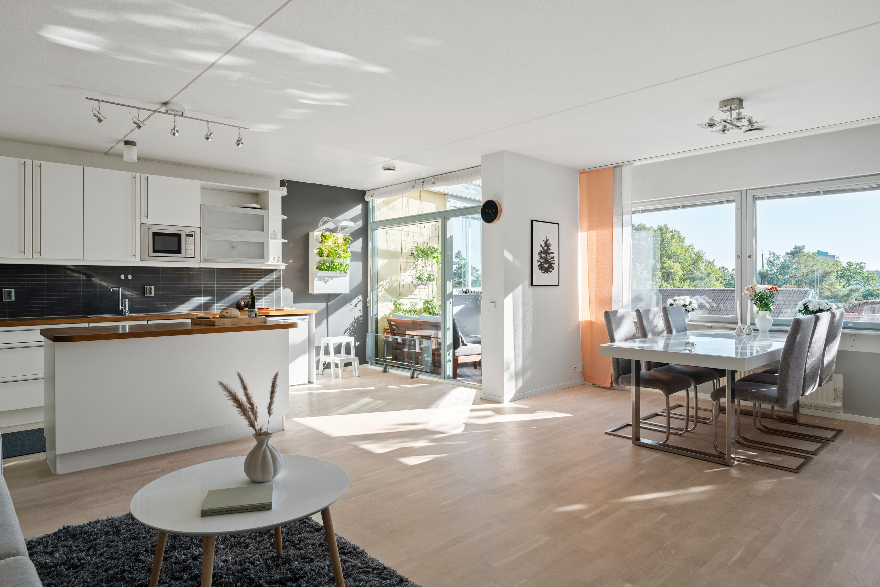 Bostadsbild från Tallidsvägen 2, Såld i Finntorp, Nacka