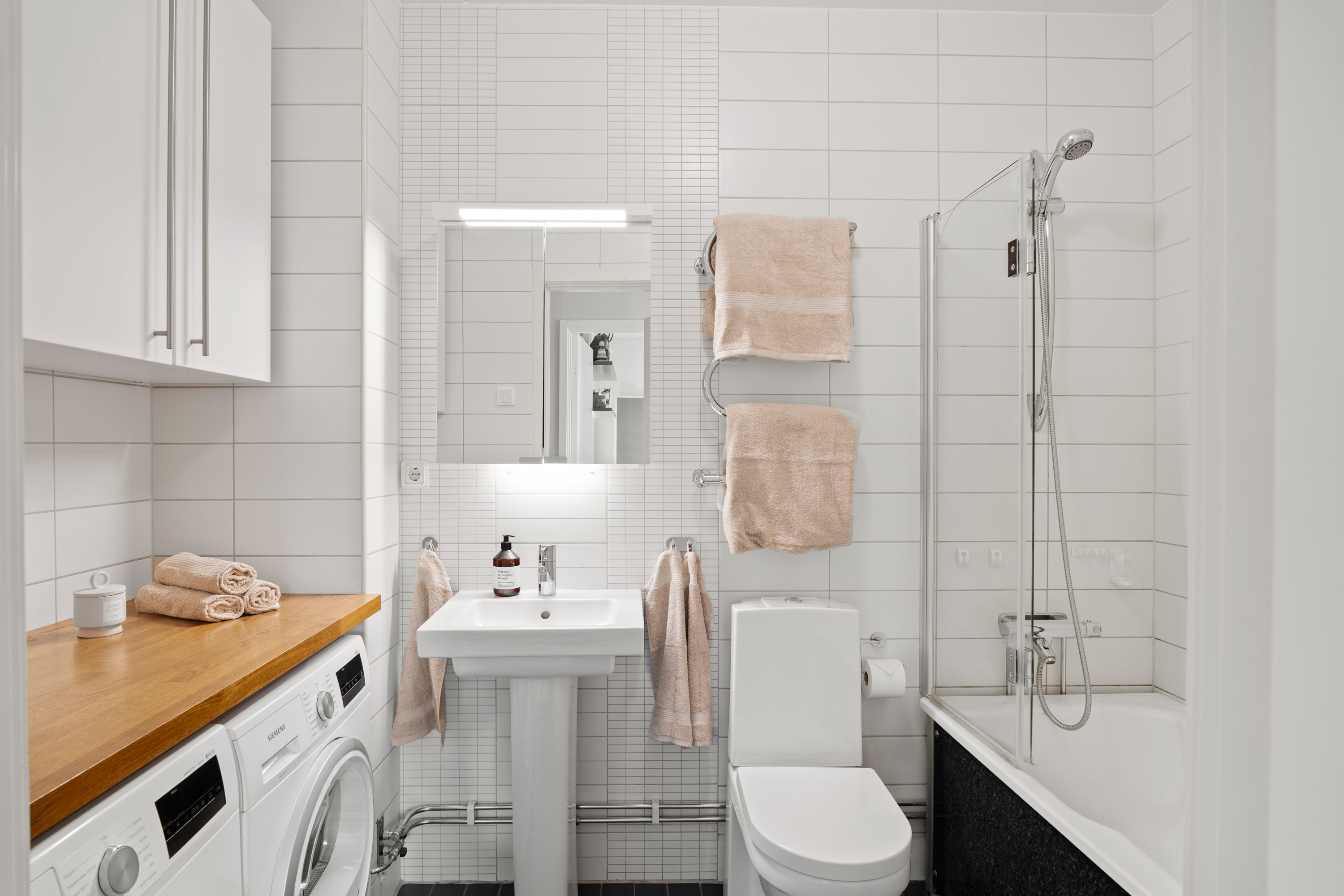 Bostadsbild från Tallidsvägen 2, Såld i Finntorp, Nacka