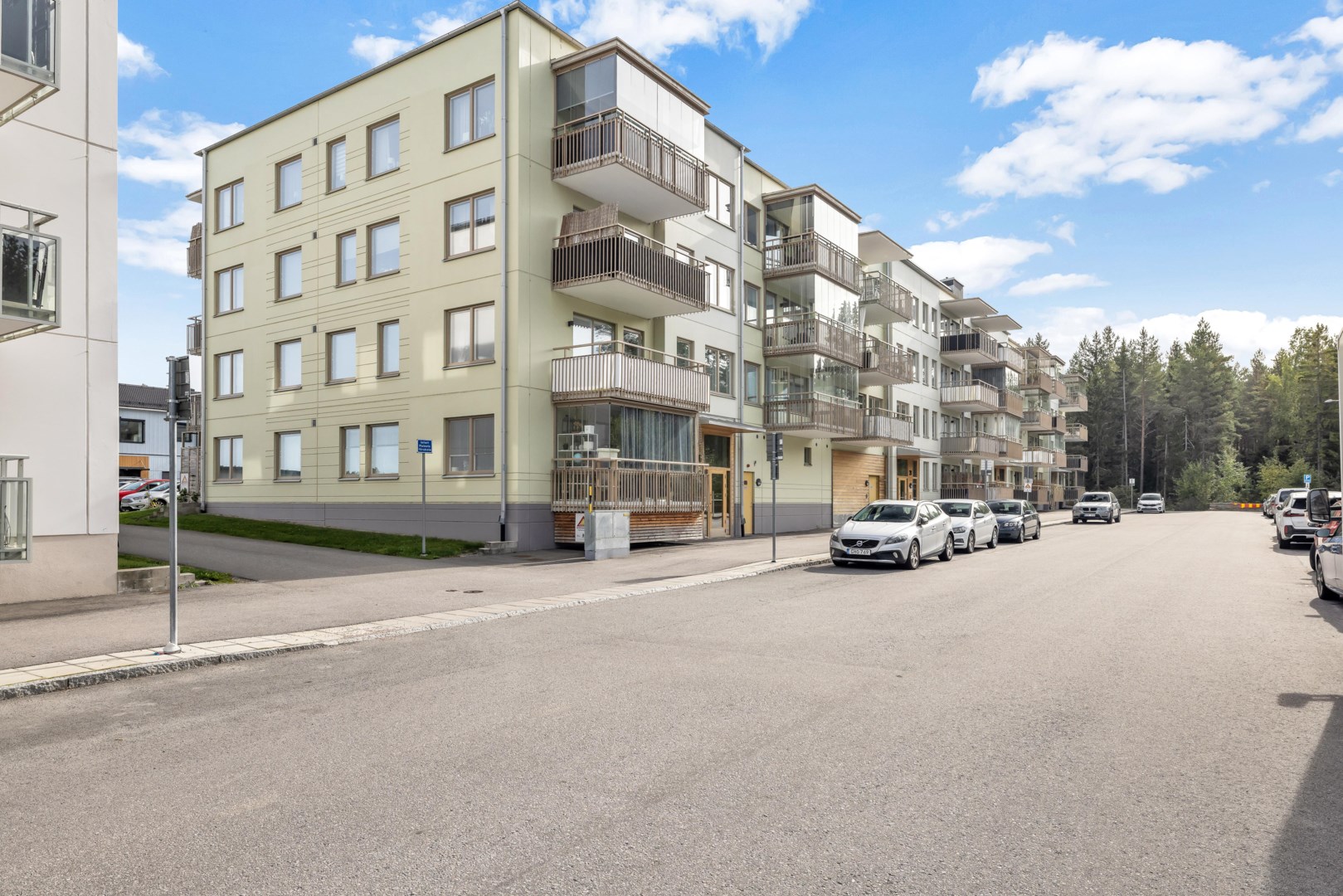 Bostadsbild från Meteorvägen 26, Till salu i Fullerö, Uppsala