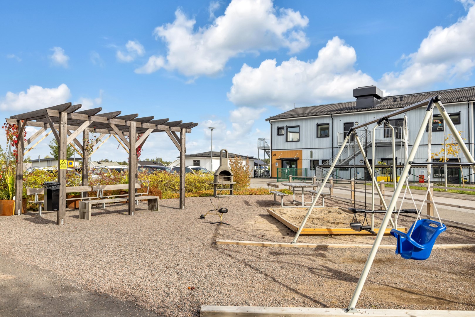 Bostadsbild från Meteorvägen 26, Till salu i Fullerö, Uppsala