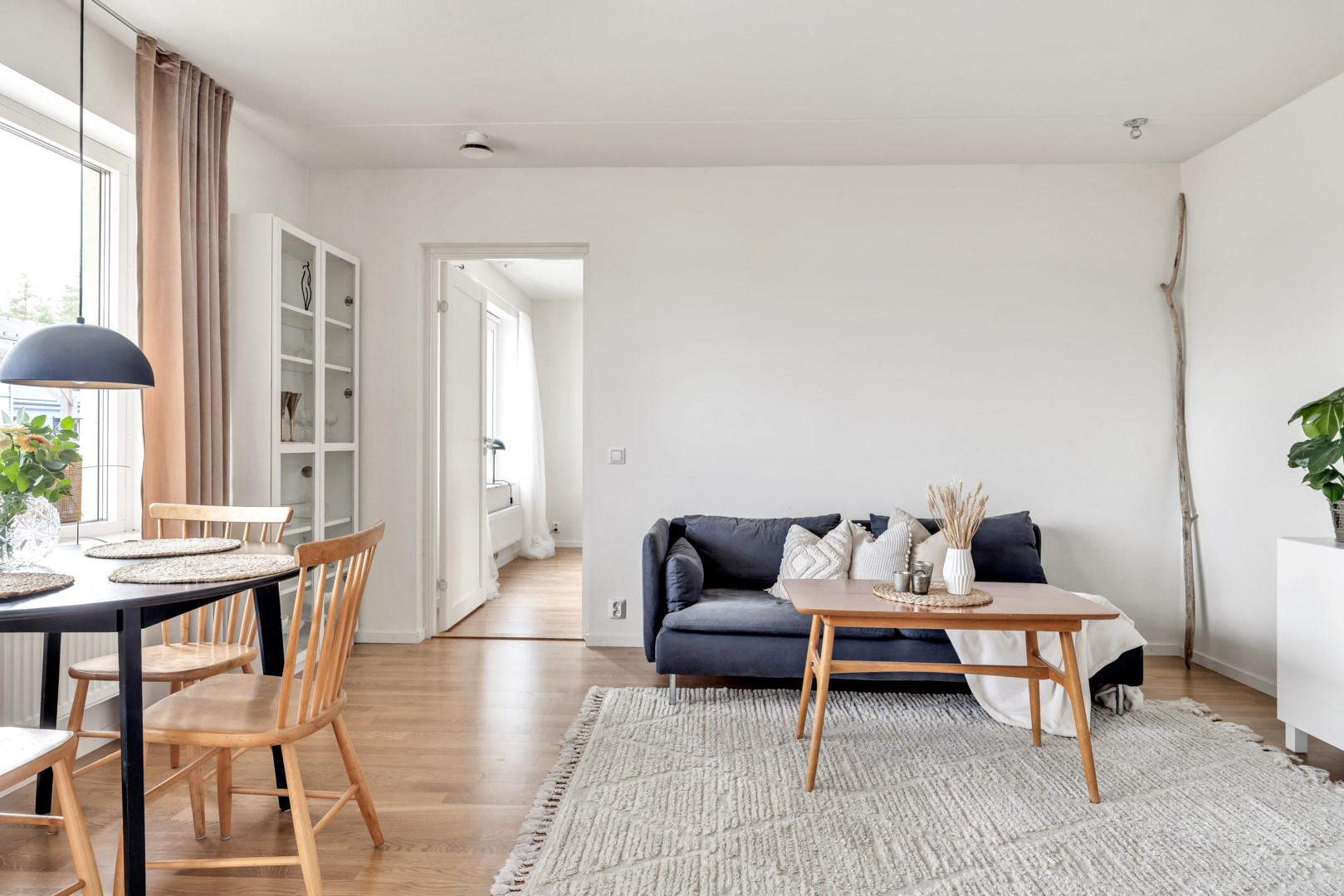 Bostadsbild från Meteorvägen 26, Till salu i Fullerö, Uppsala