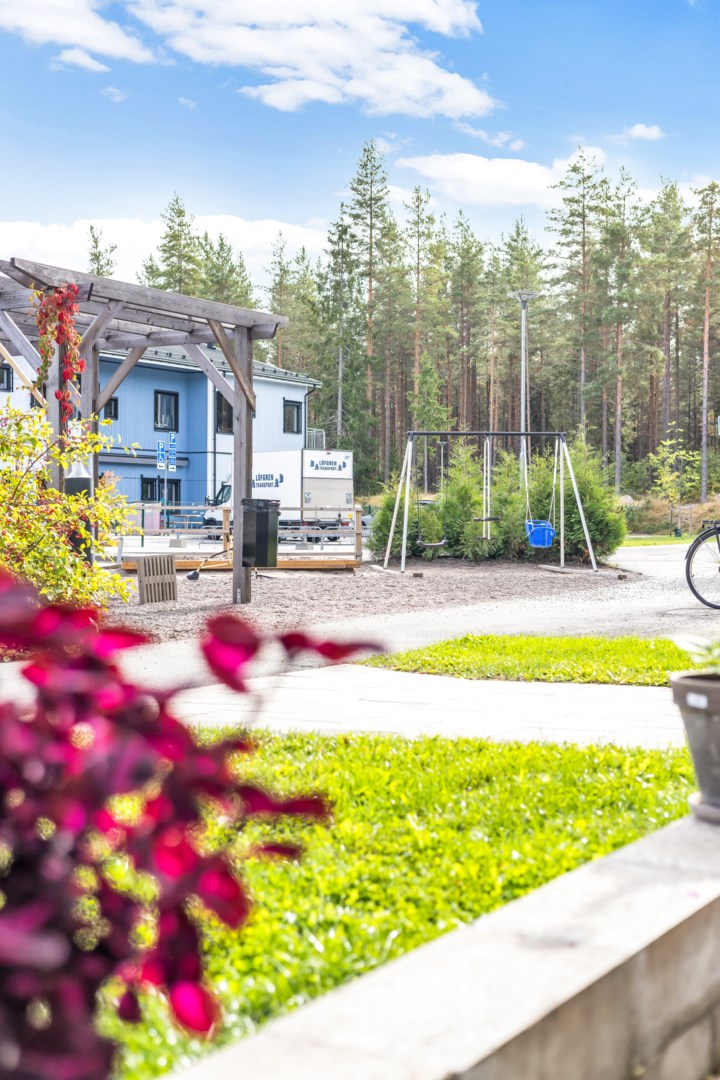 Bostadsbild från Meteorvägen 26, Till salu i Fullerö, Uppsala
