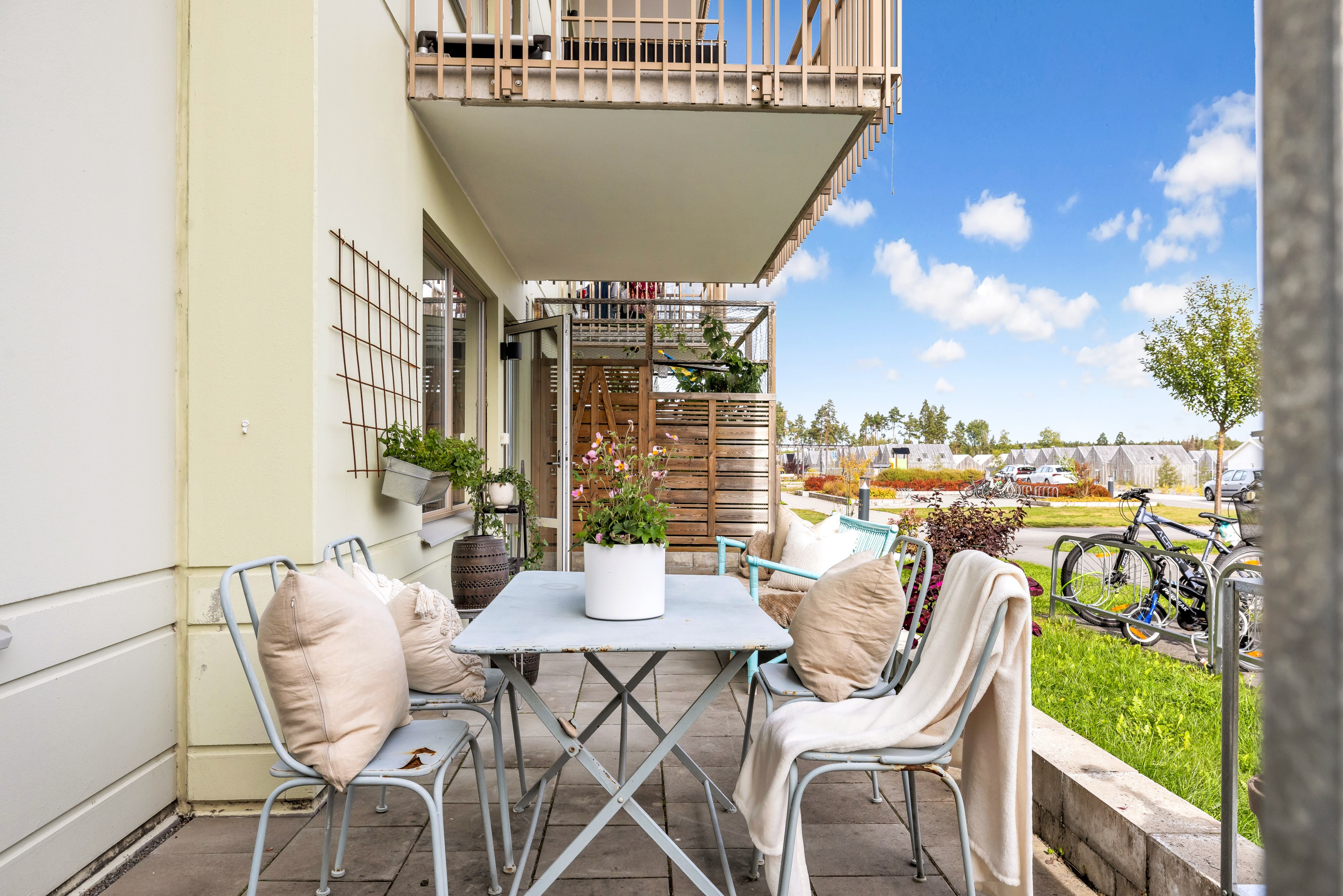 Bostadsbild från Meteorvägen 26, Till salu i Fullerö, Uppsala