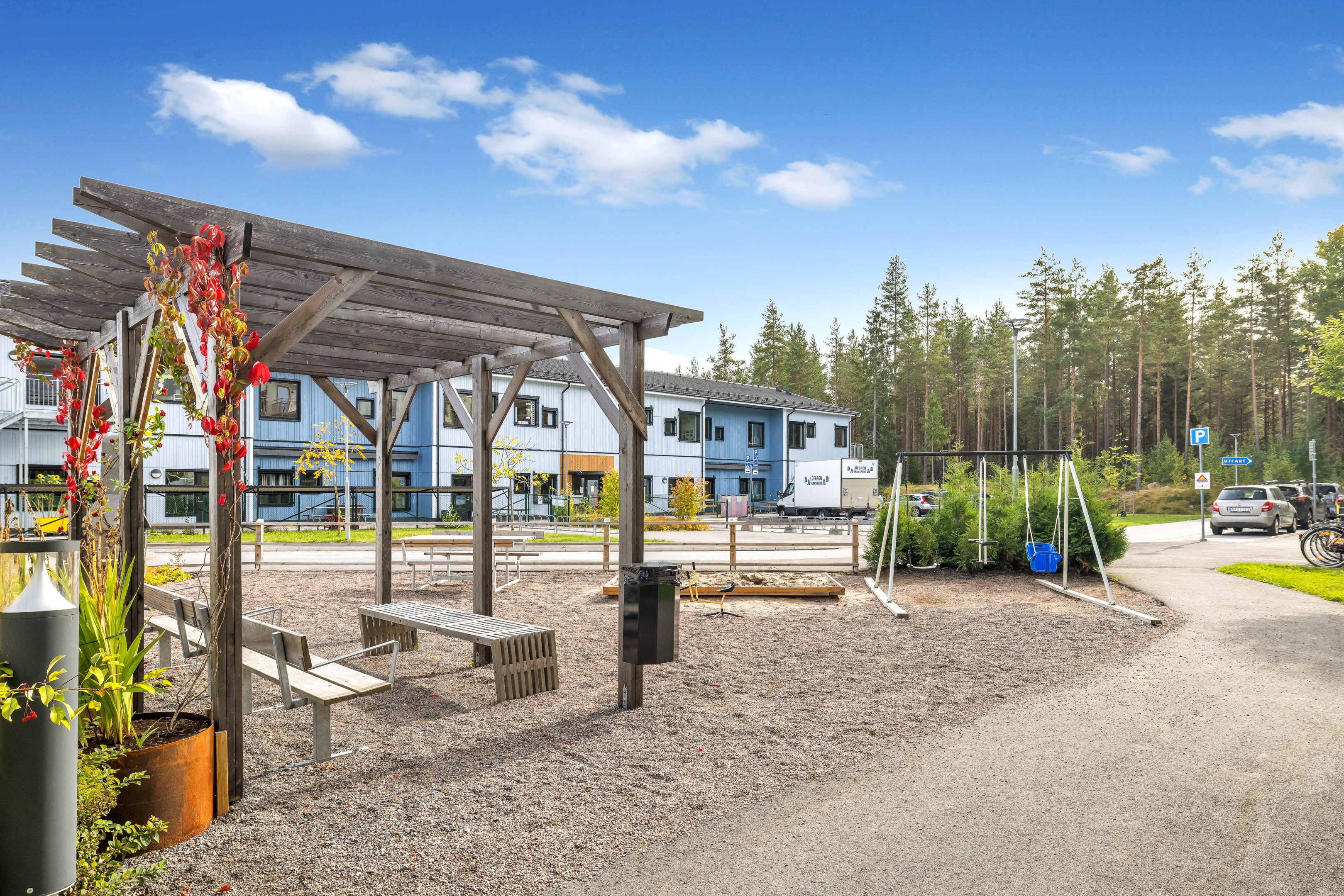 Bostadsbild från Meteorvägen 26, Till salu i Fullerö, Uppsala