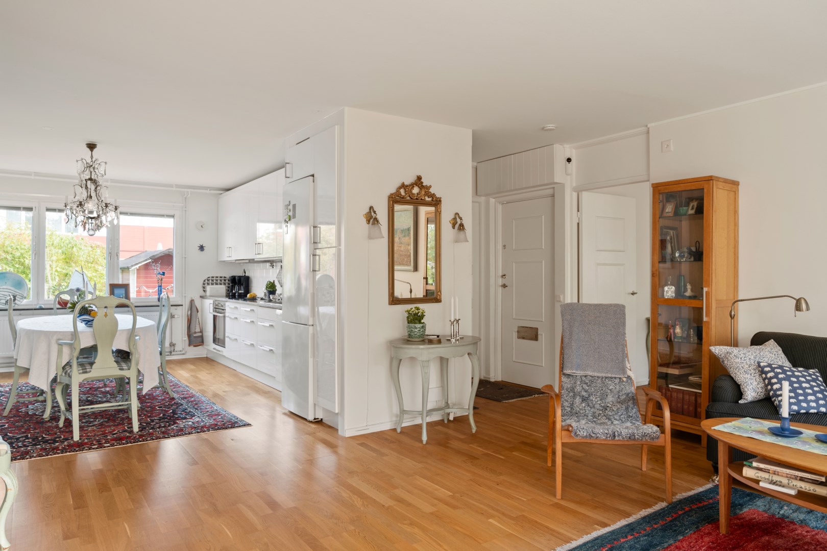 Bostadsbild från Ljuskärrsvägen 68, Såld i Ljuskärrsberget - Saltsjöbaden, Nacka