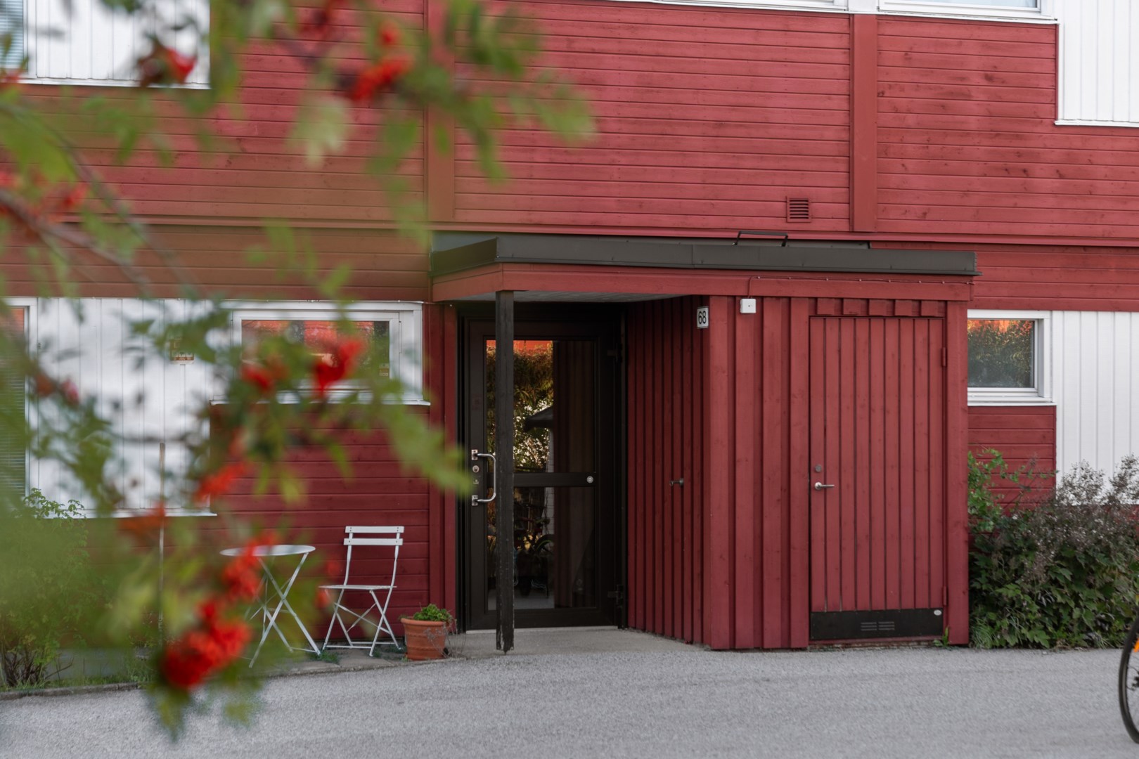 Bostadsbild från Ljuskärrsvägen 68, Såld i Ljuskärrsberget - Saltsjöbaden, Nacka