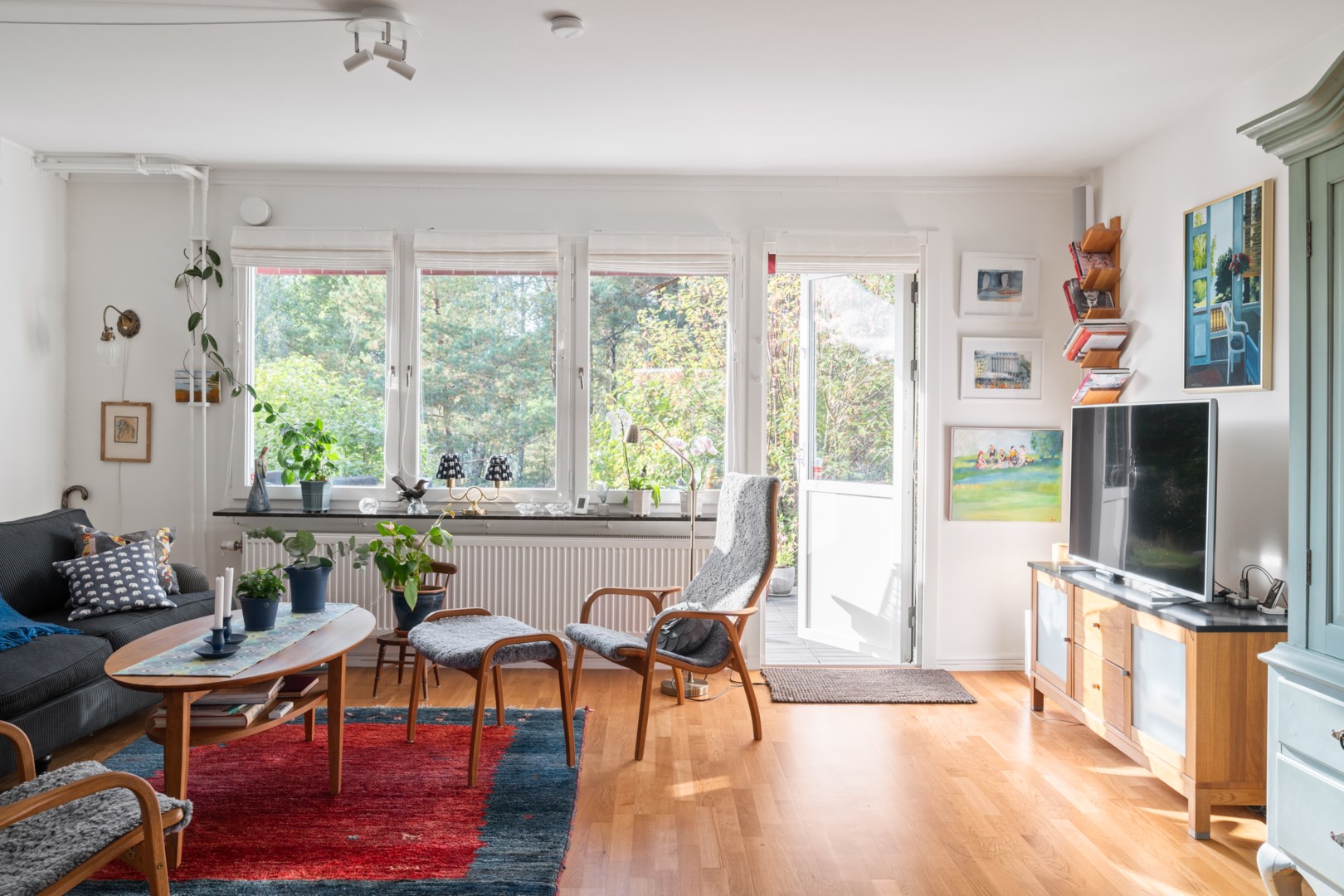 Bostadsbild från Ljuskärrsvägen 68, Såld i Ljuskärrsberget - Saltsjöbaden, Nacka