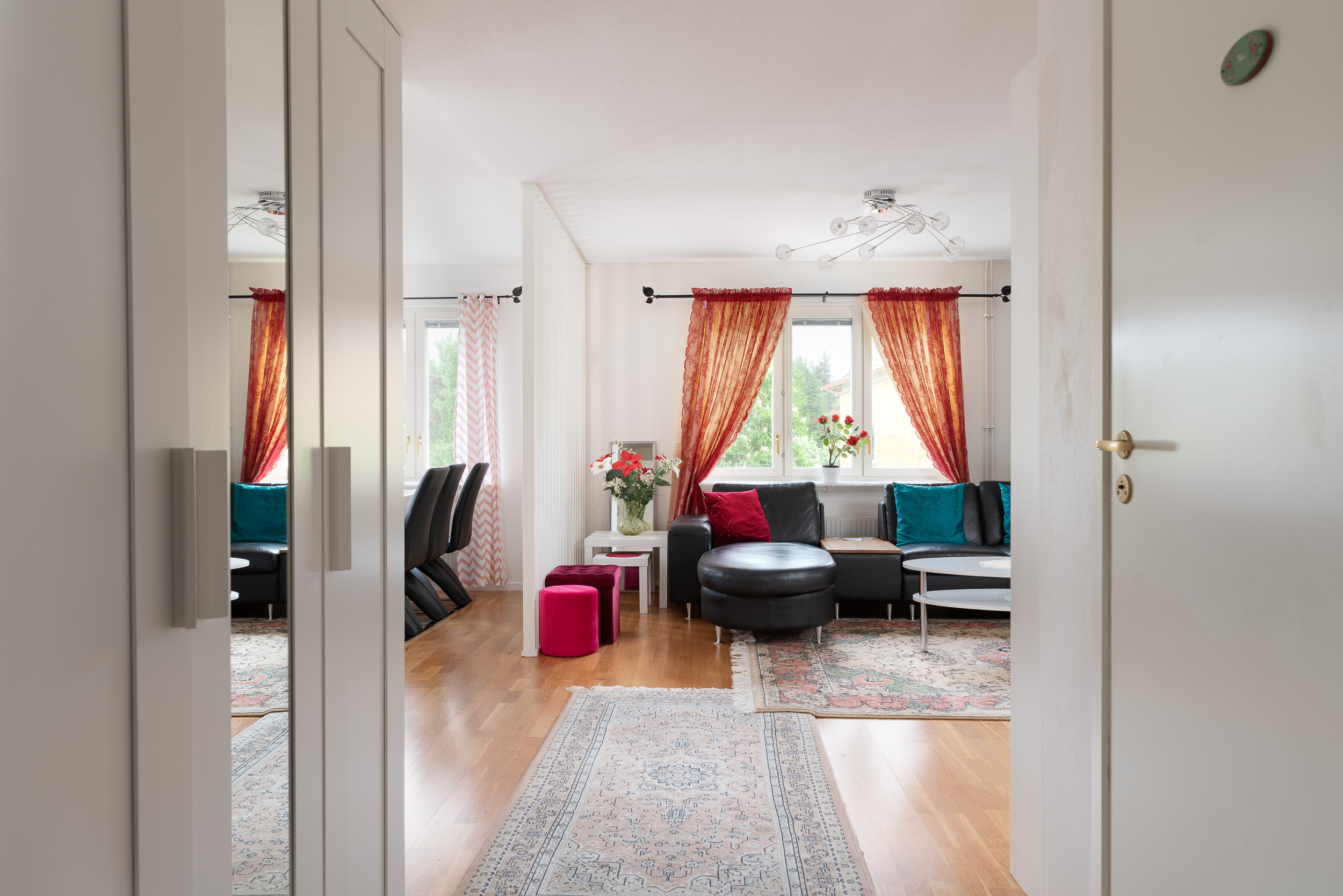 Bostadsbild från Skogsduvevägen 5, Till salu i Råby, Västerås