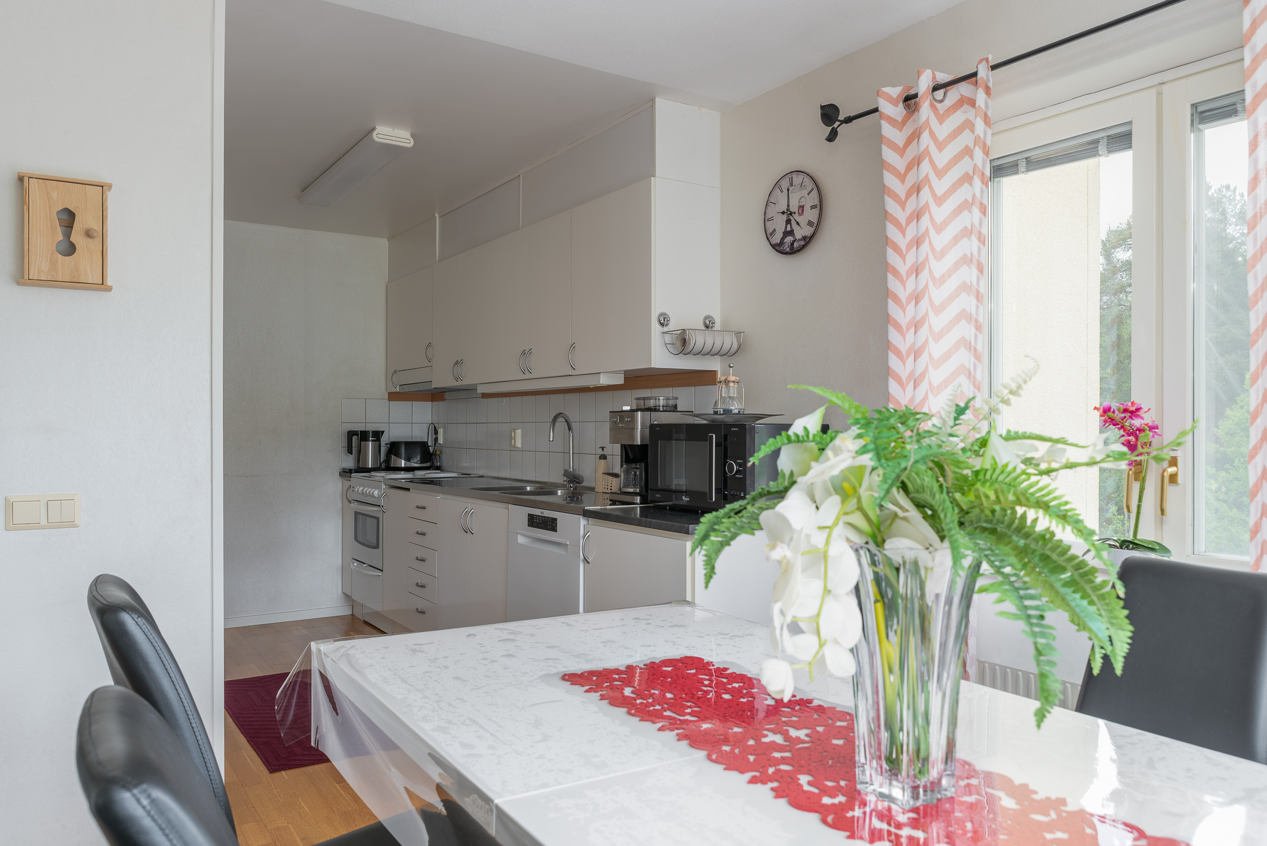 Bostadsbild från Skogsduvevägen 5, Till salu i Råby, Västerås