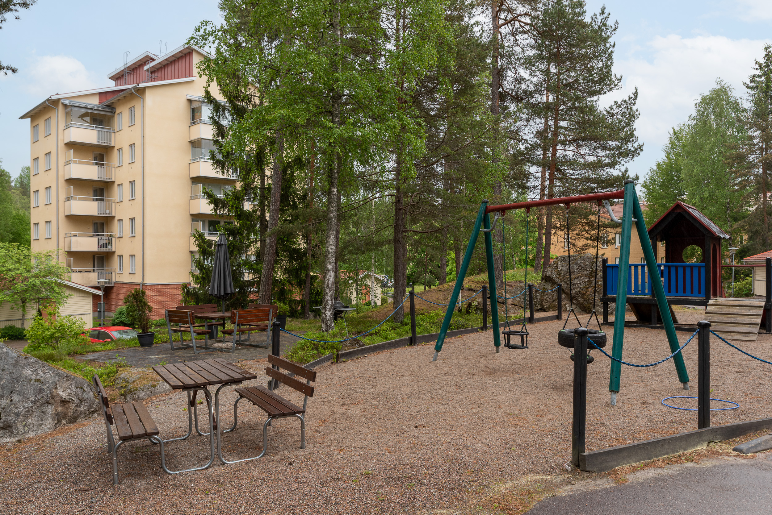 Bostadsbild från Skogsduvevägen 5, Till salu i Råby, Västerås