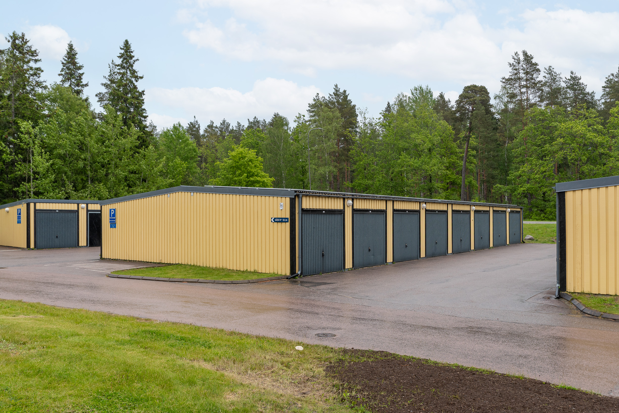 Bostadsbild från Skogsduvevägen 5, Till salu i Råby, Västerås