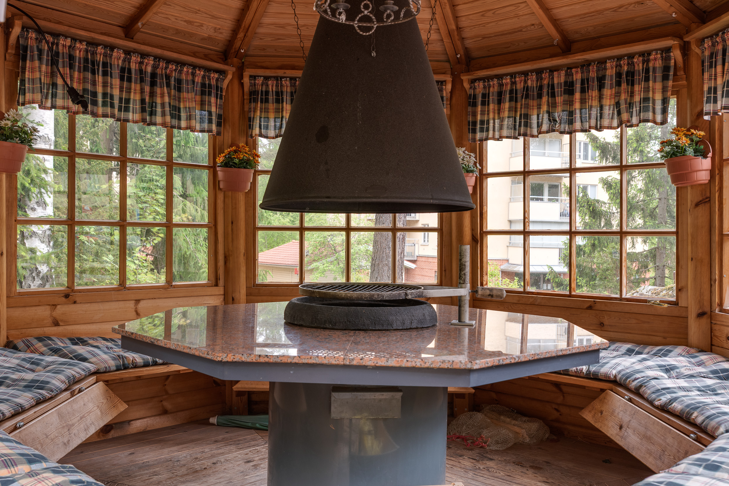 Bostadsbild från Skogsduvevägen 5, Till salu i Råby, Västerås