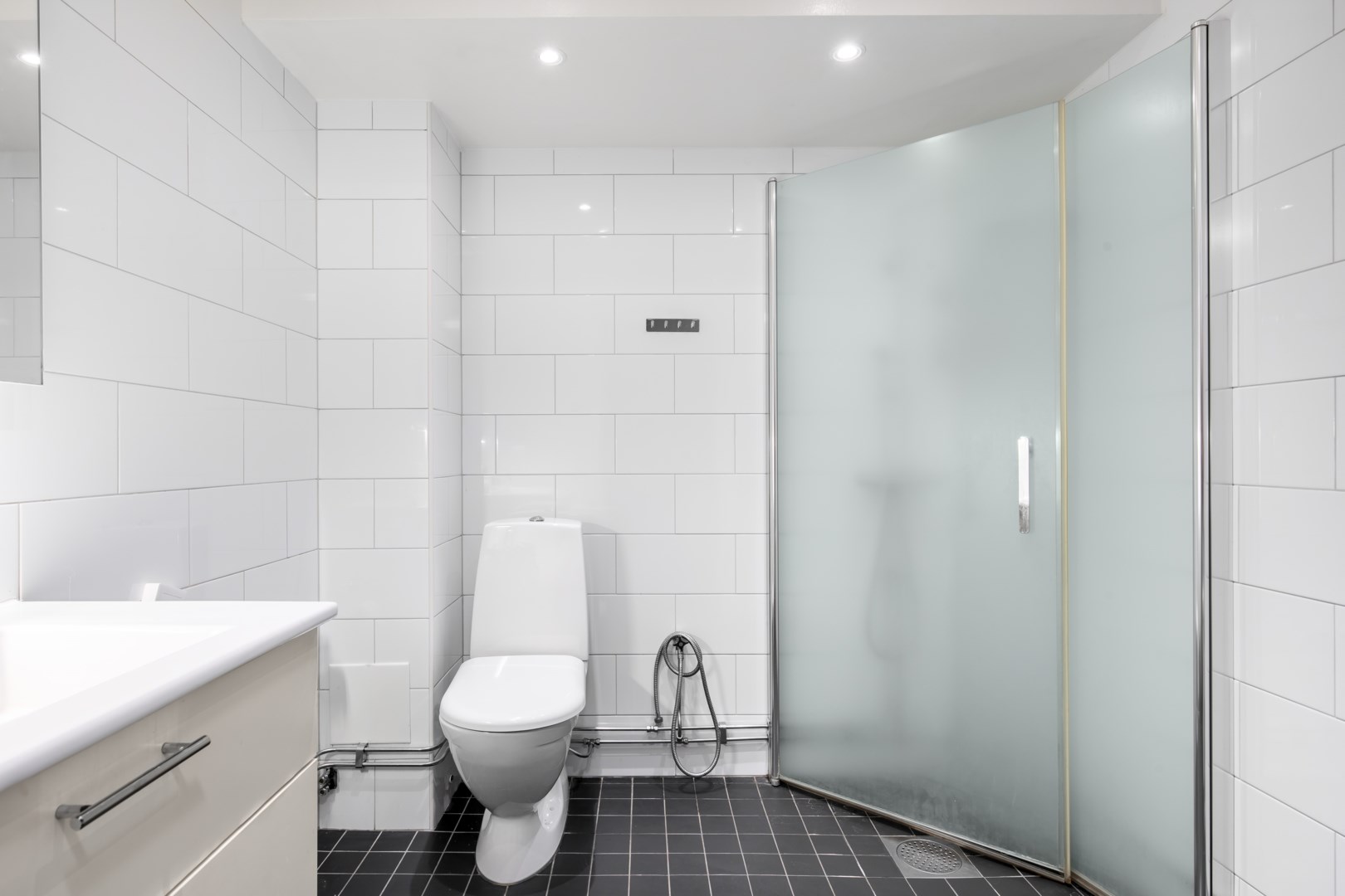 Bostadsbild från Skarpövägen 13, Såld i Västra Orminge, Nacka