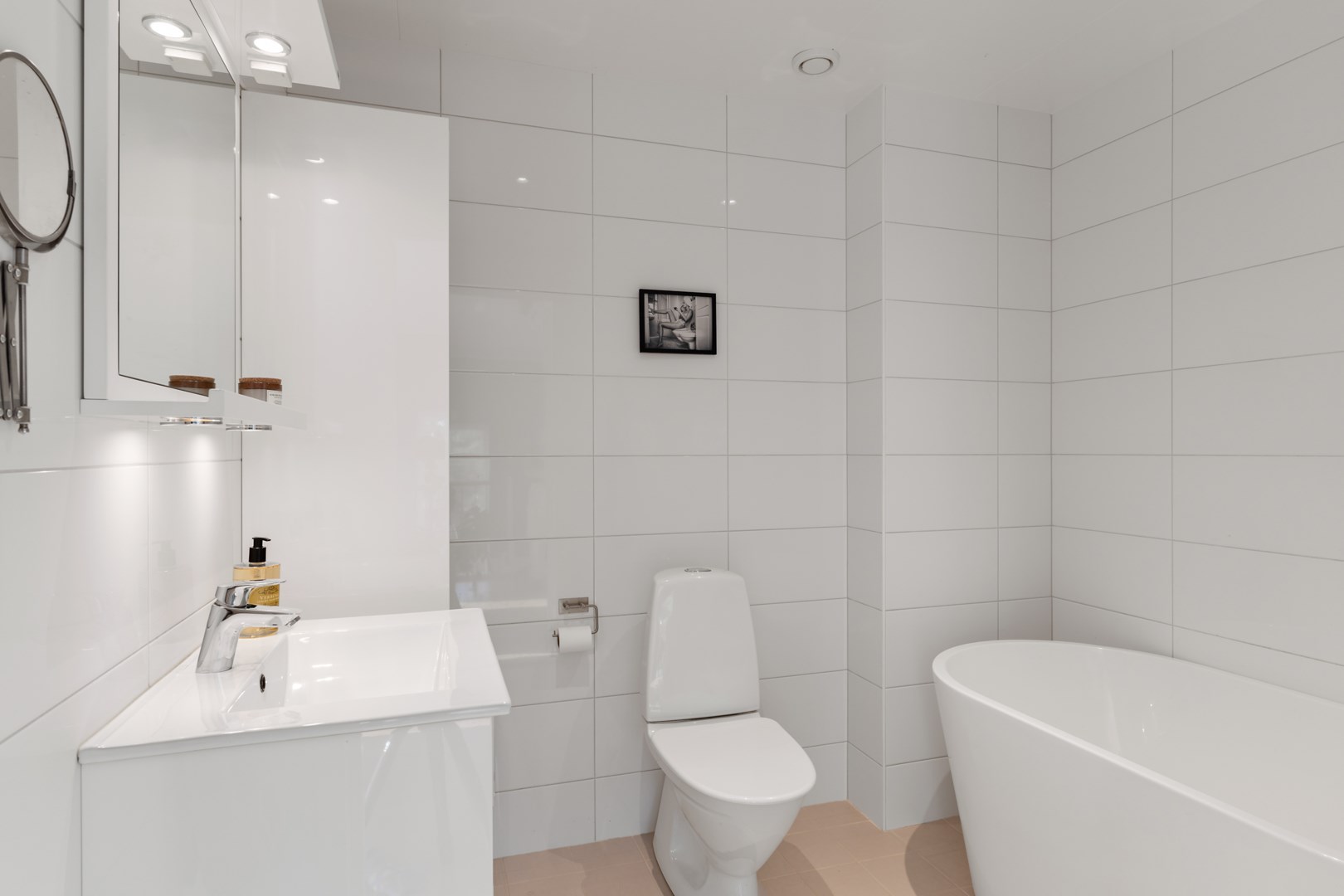 Bostadsbild från Enbacken 2B, Såld i Eriksvik, Nacka