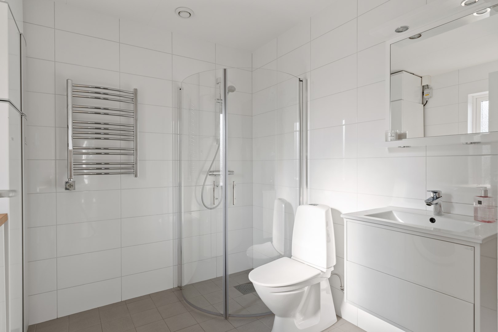 Bostadsbild från Enbacken 2B, Såld i Eriksvik, Nacka