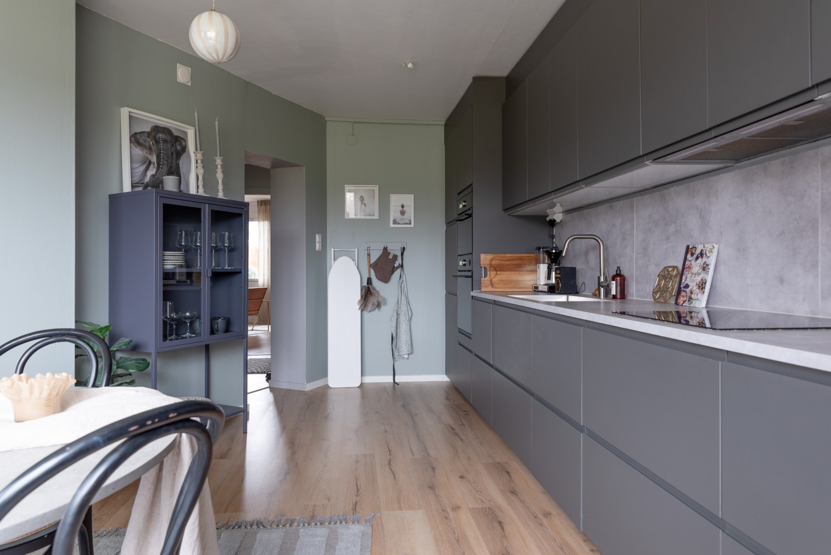 Bostadsbild från Svärdsliljegatan 11D, Såld i Gideonsberg, Västerås