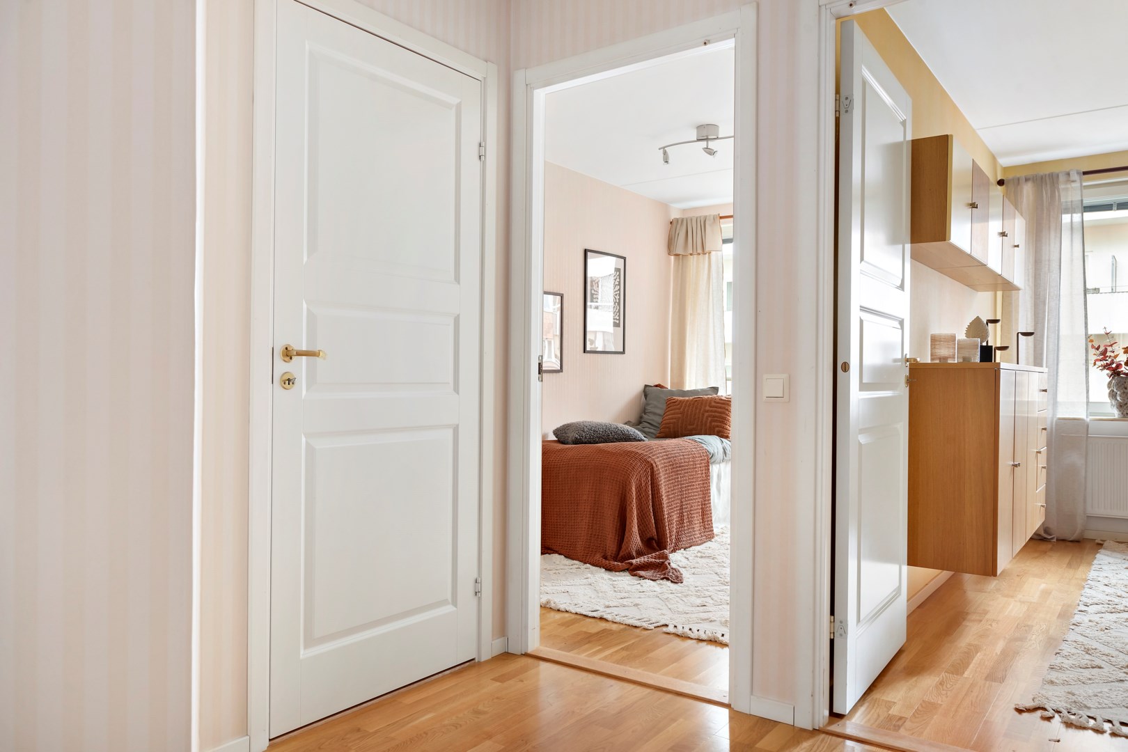 Bostadsbild från Vaksalagatan 18B, Såld i Centrum, Uppsala