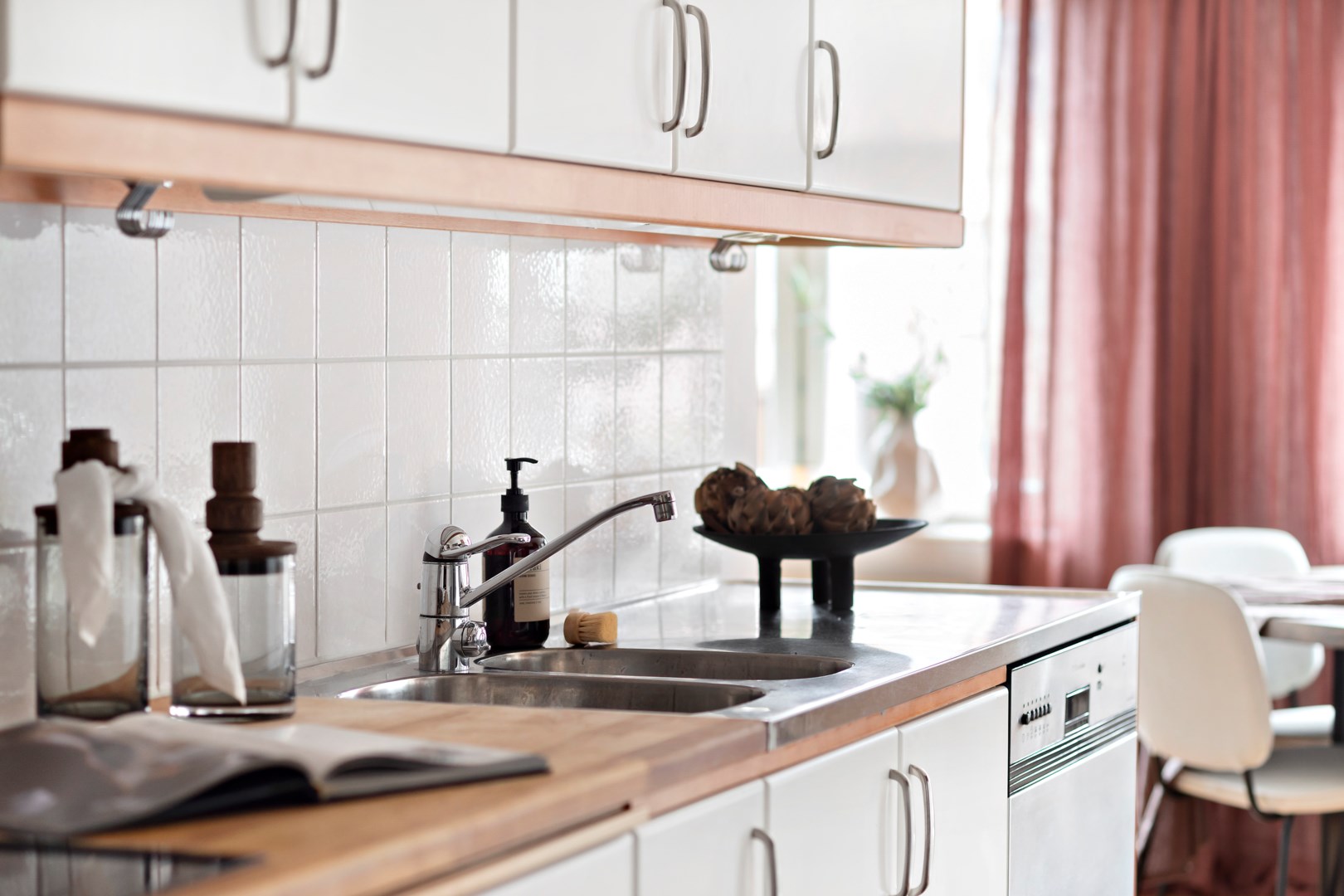 Bostadsbild från Vaksalagatan 18B, Såld i Centrum, Uppsala