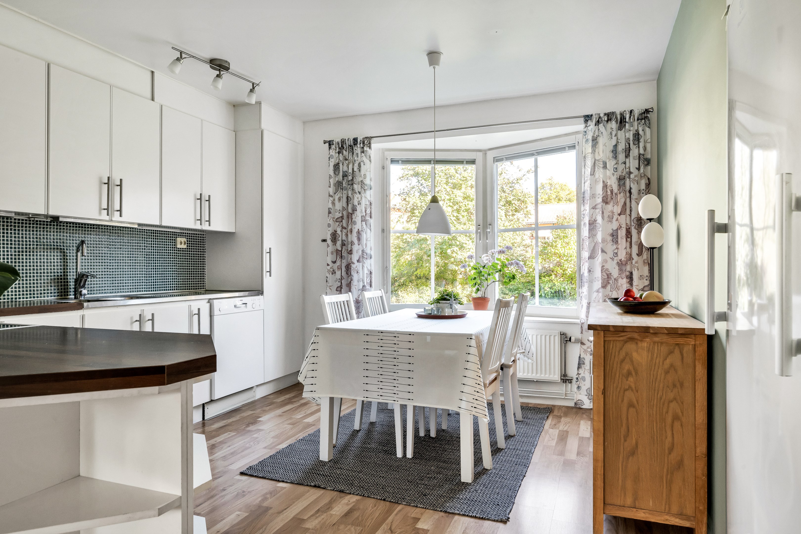 Bostadsbild från Vänortsgatan 94, Såld i Ekeby, Uppsala