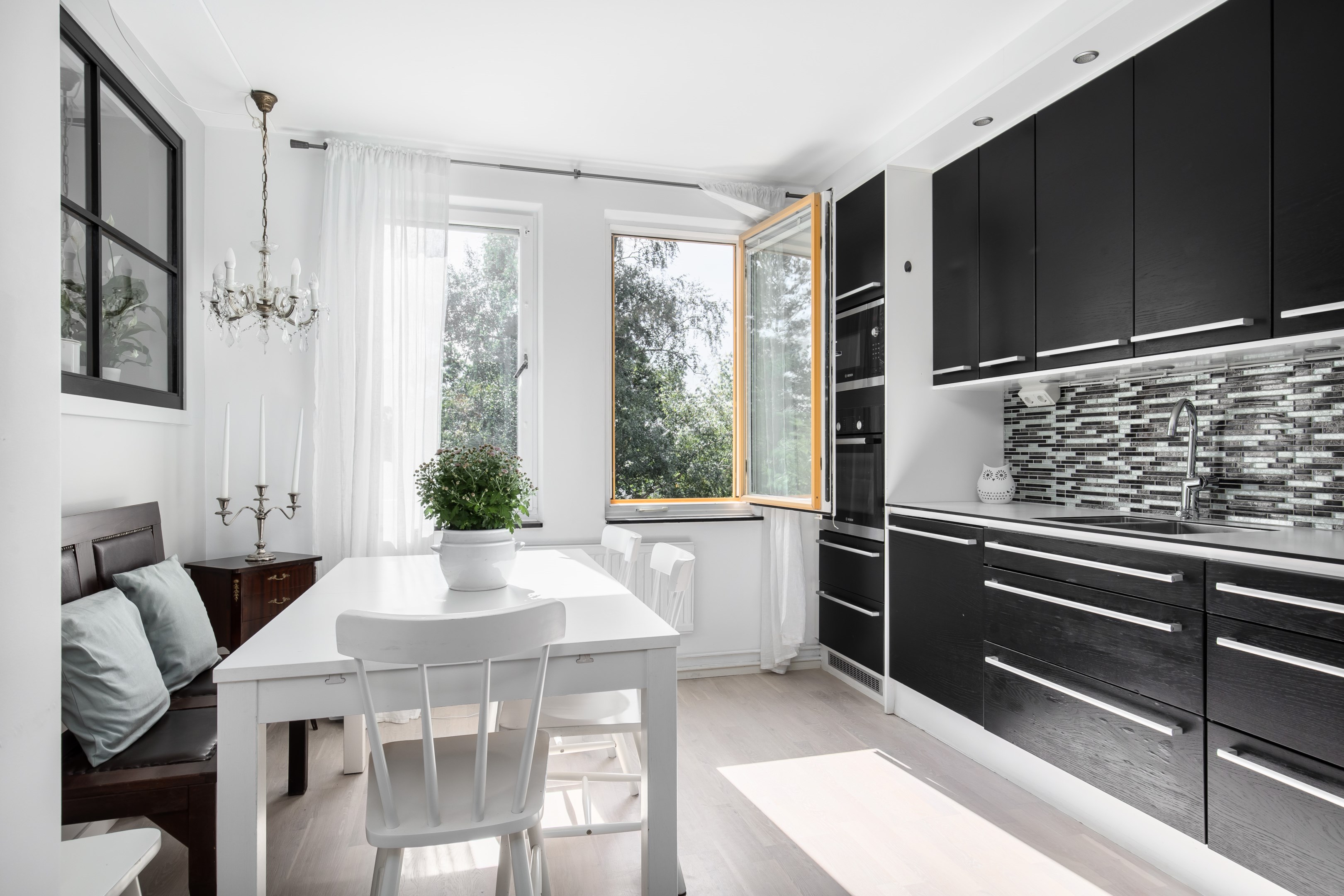 Bostadsbild från Ormingeringen 36, Såld i Västra Orminge, Nacka