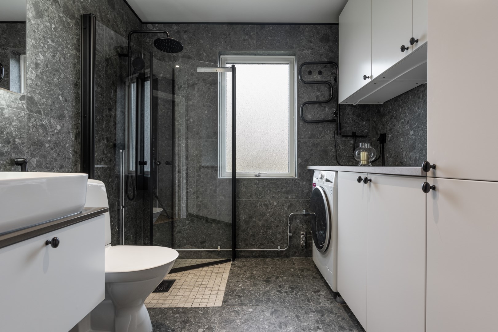 Bostadsbild från Smältverksgatan 38, Såld i Bäckby, Västerås