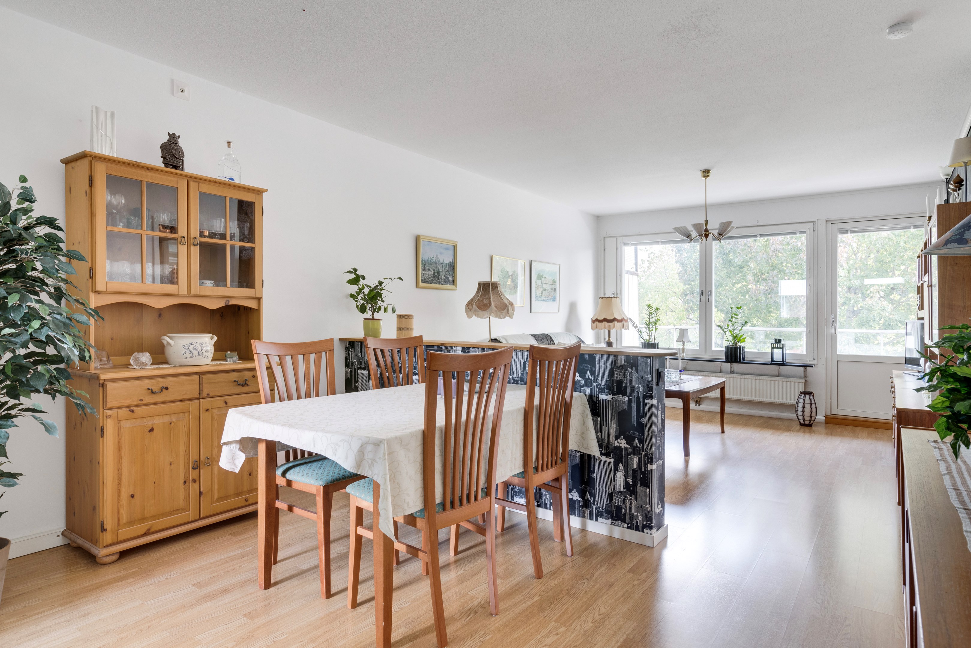 Bostadsbild från Gräslöksgatan 26, Såld i Årsta, Uppsala