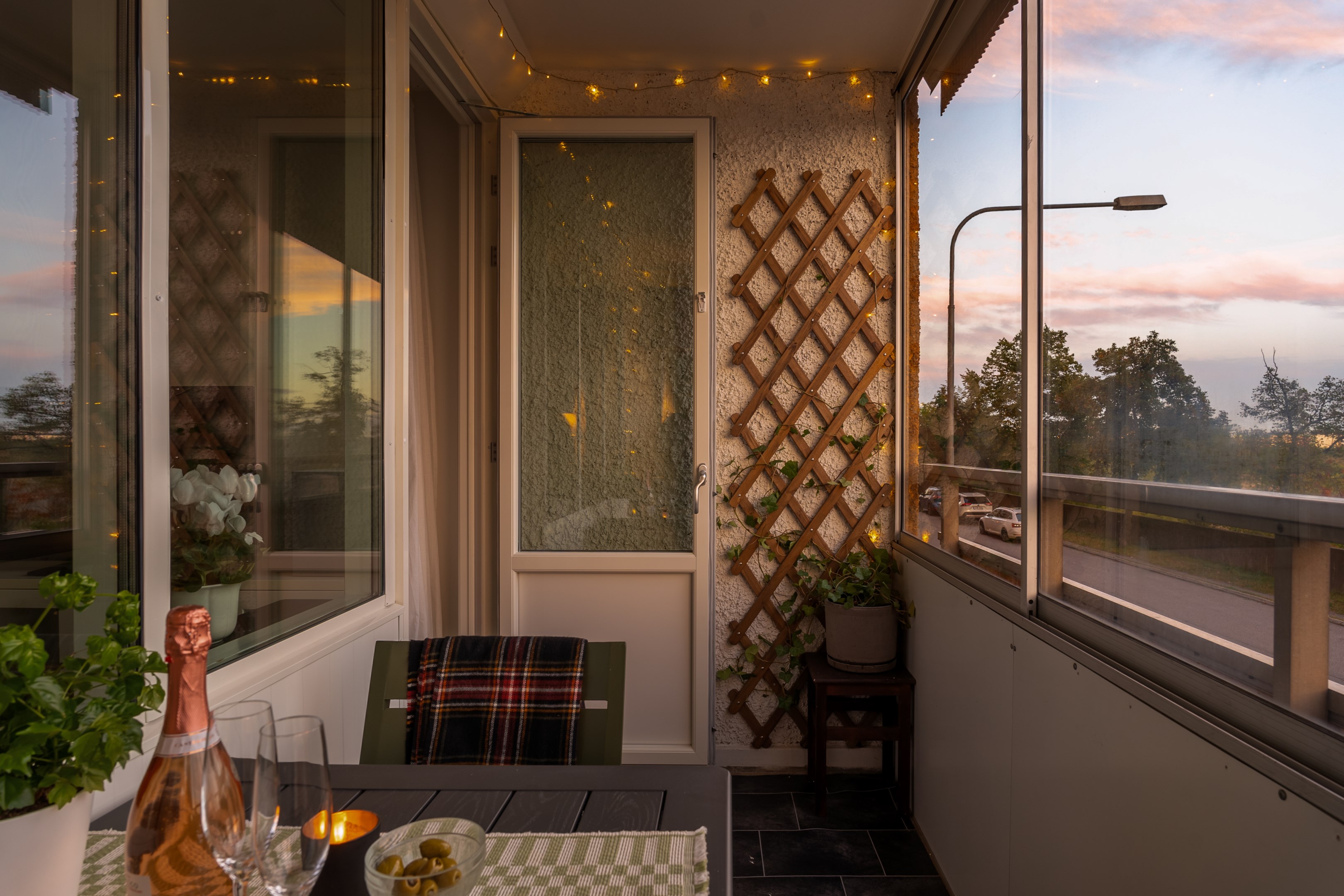 Bostadsbild från Henriksdalsringen 93, Såld i Henriksdalsberget, Nacka