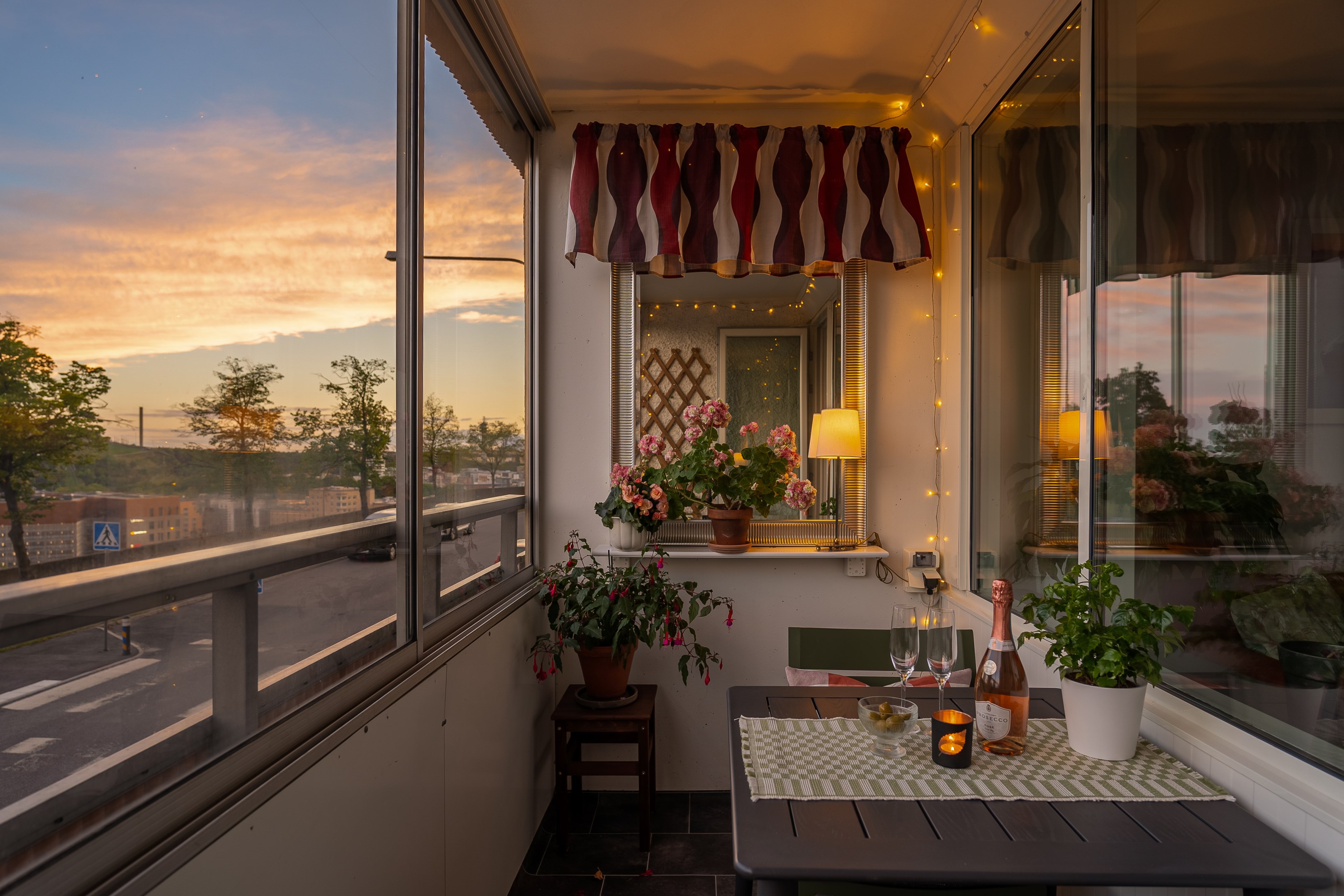 Bostadsbild från Henriksdalsringen 93, Såld i Henriksdalsberget, Nacka