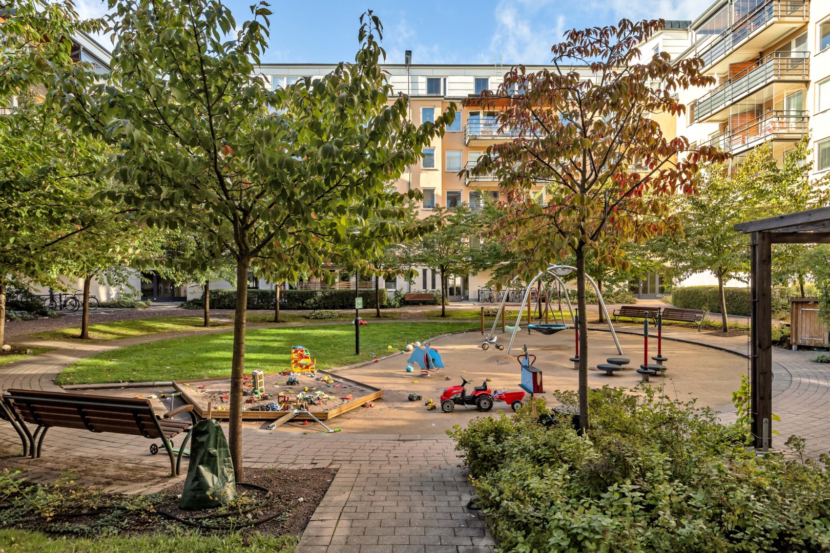 Bostadsbild från Islandsgatan 14, Såld i Kungsängen, Uppsala