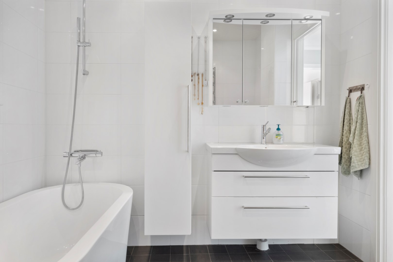 Bostadsbild från Sven Rinmans gata 3, 5tr, Såld i Kungsholmen - Norr Mälarstrand, Stockholm