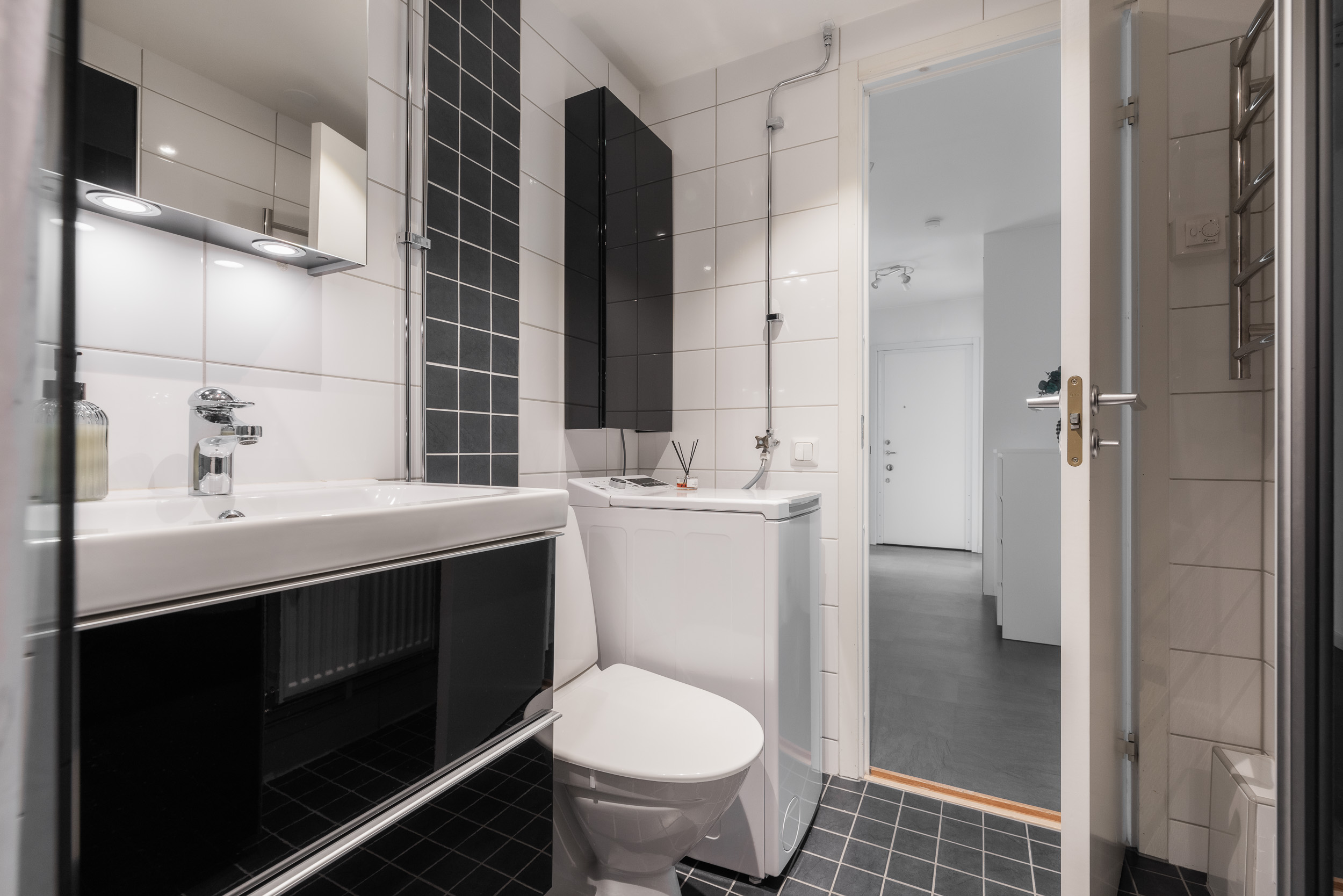 Bostadsbild från Kungsfågelgatan 25, Såld i Råby, Västerås