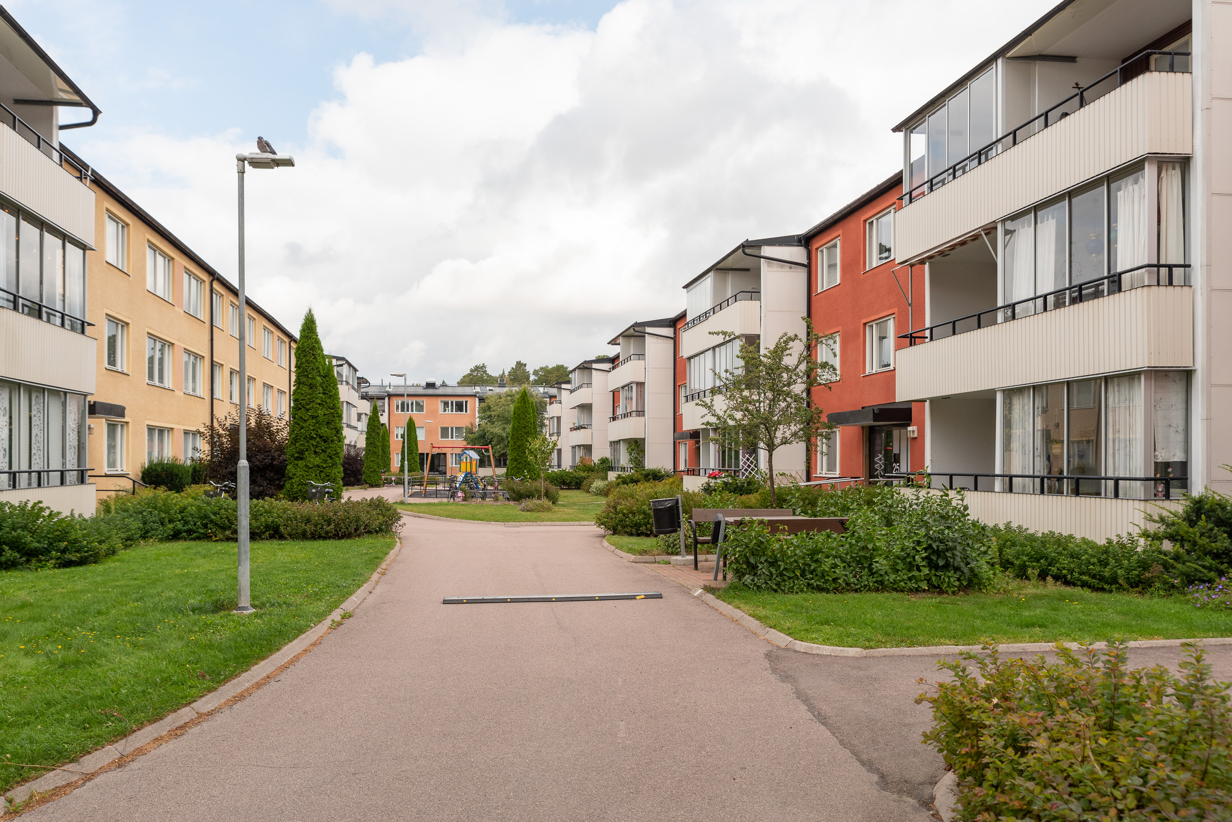 Bostadsbild från Kungsfågelgatan 25, Såld i Råby, Västerås