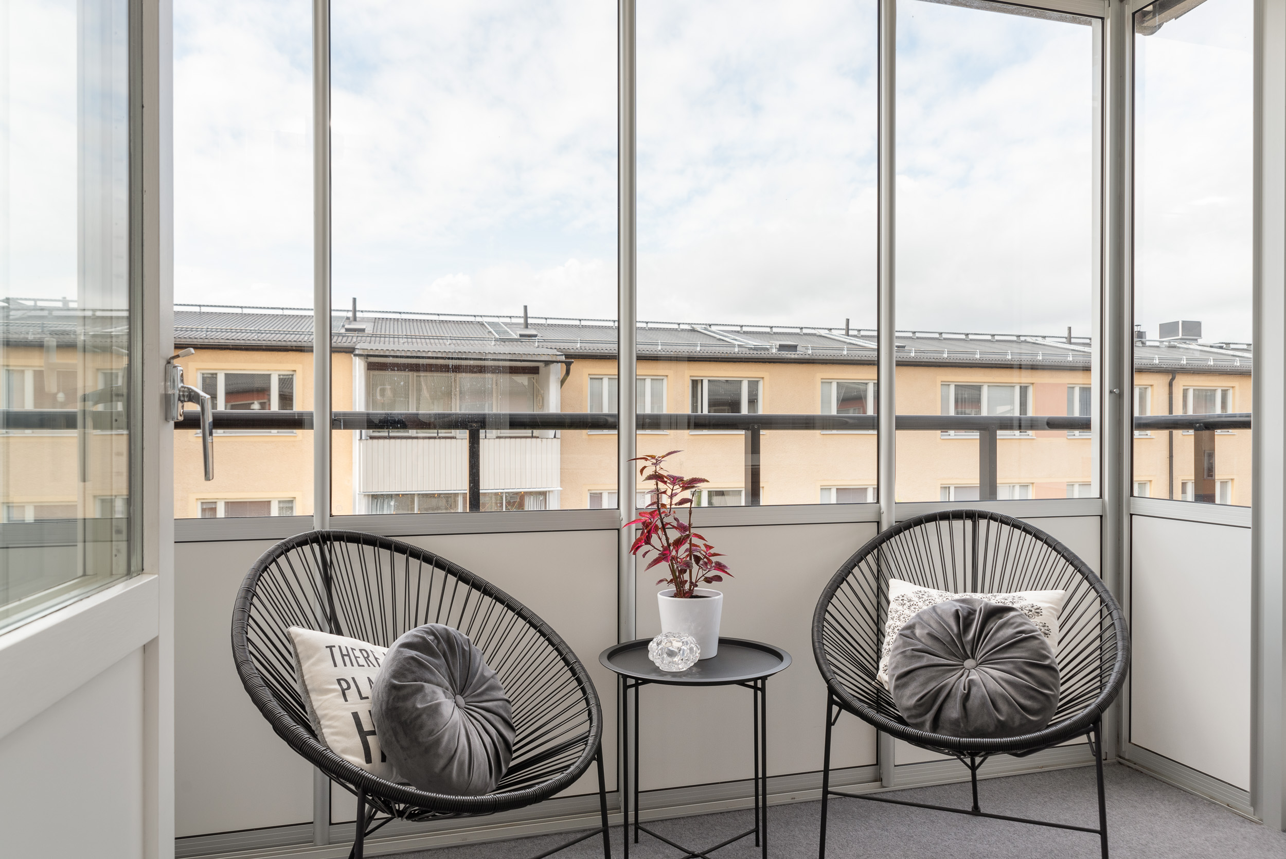 Bostadsbild från Kungsfågelgatan 25, Såld i Råby, Västerås