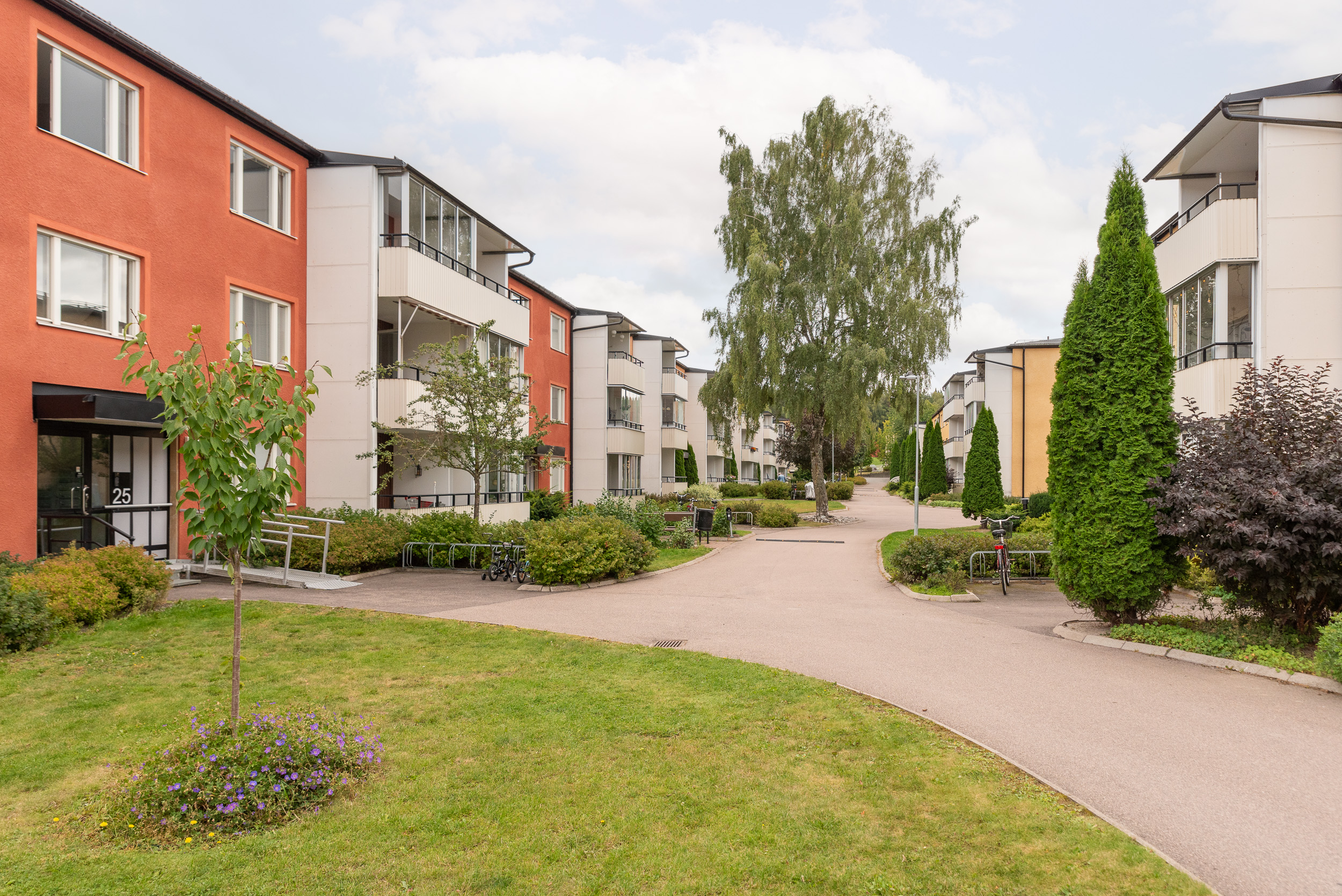 Bostadsbild från Kungsfågelgatan 25, Såld i Råby, Västerås