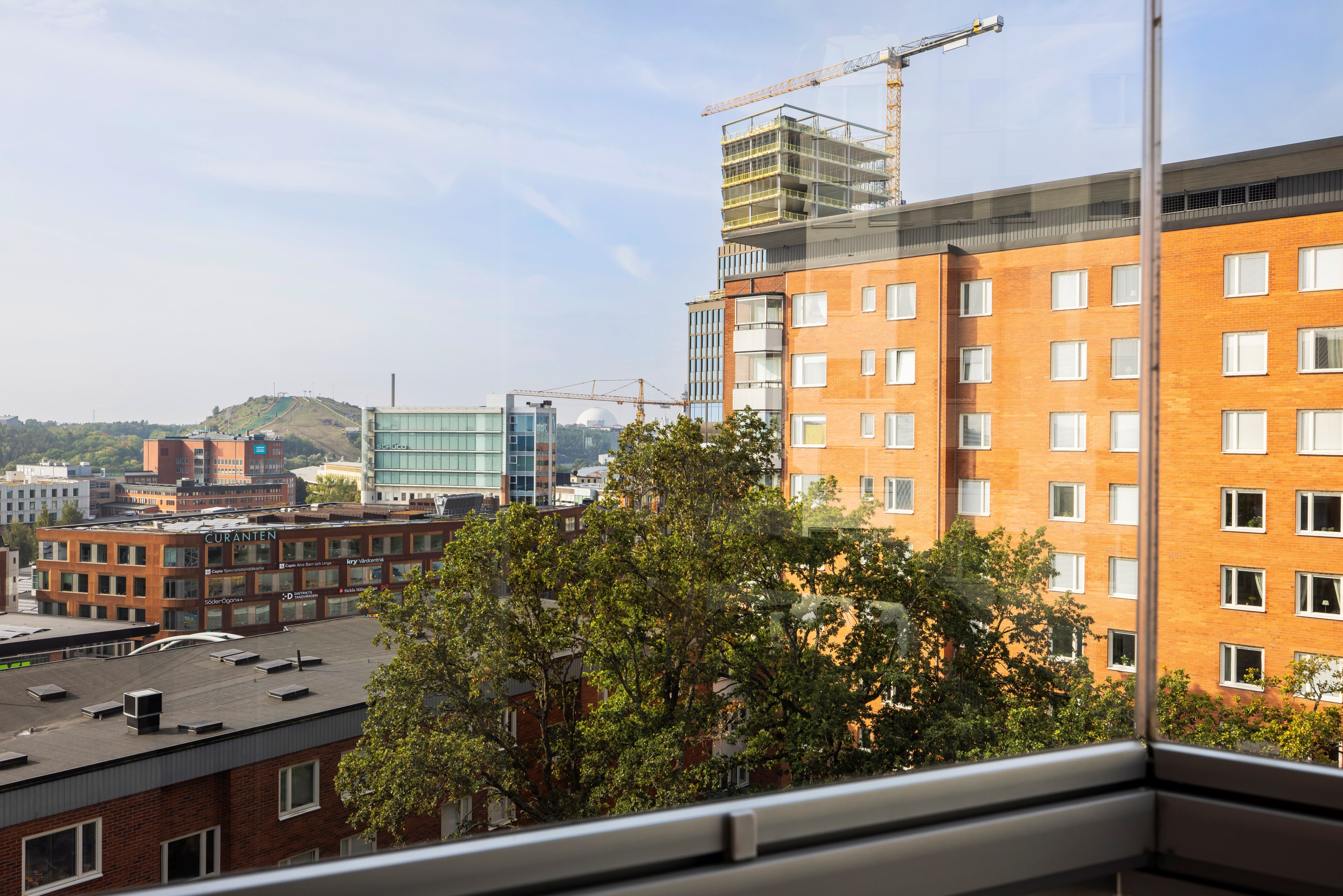 Bostadsbild från Alphyddevägen 23, Såld i Alphyddan, Nacka