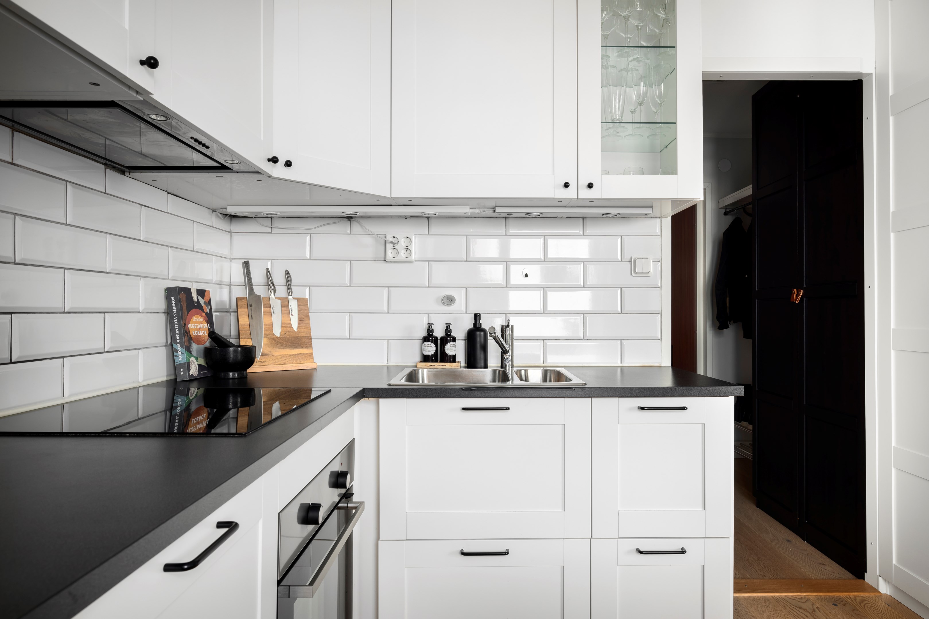 Bostadsbild från Alphyddevägen 23, Såld i Alphyddan, Nacka