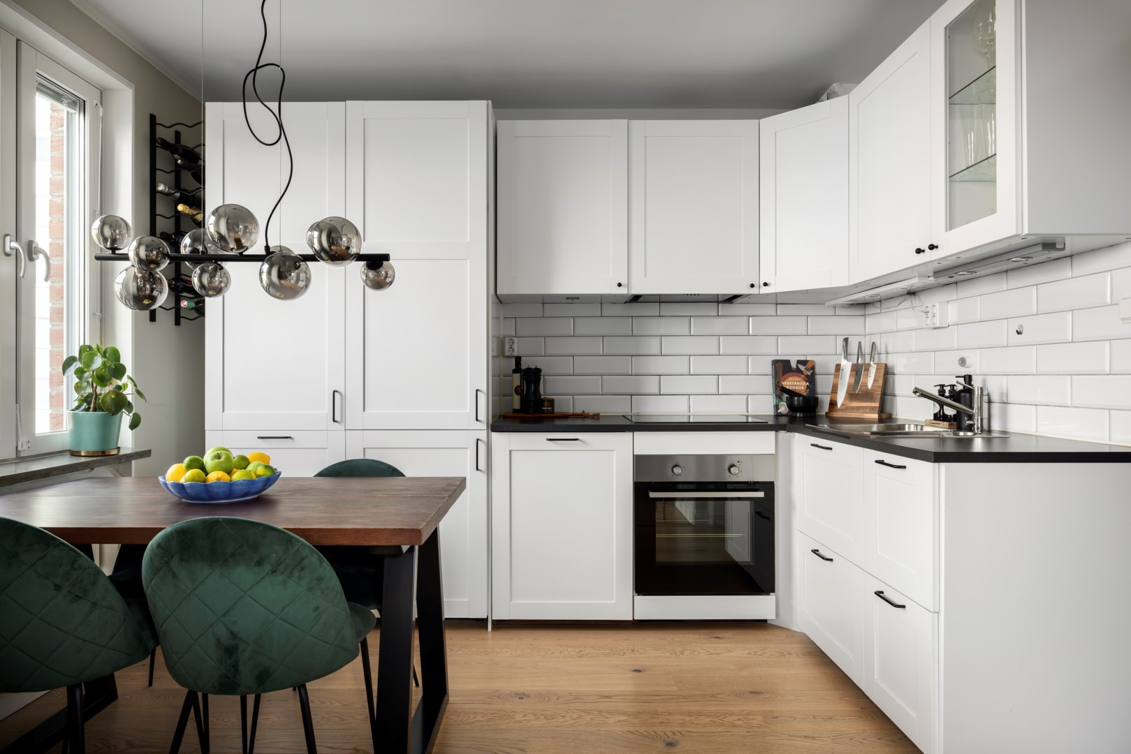 Bostadsbild från Alphyddevägen 23, Såld i Alphyddan, Nacka