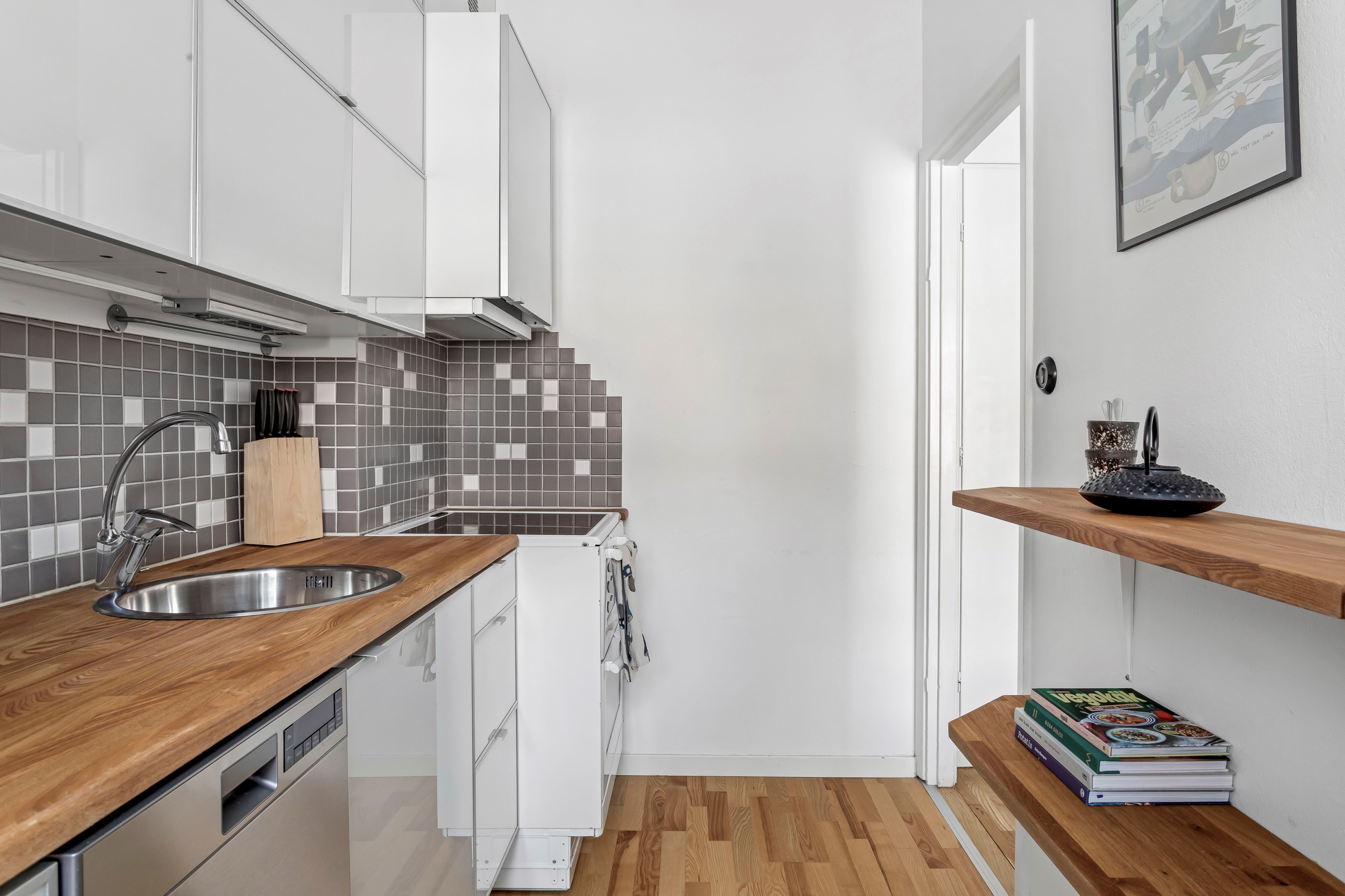 Bostadsbild från Svartbäcksgatan 103A, Såld i Svartbäcken, Uppsala