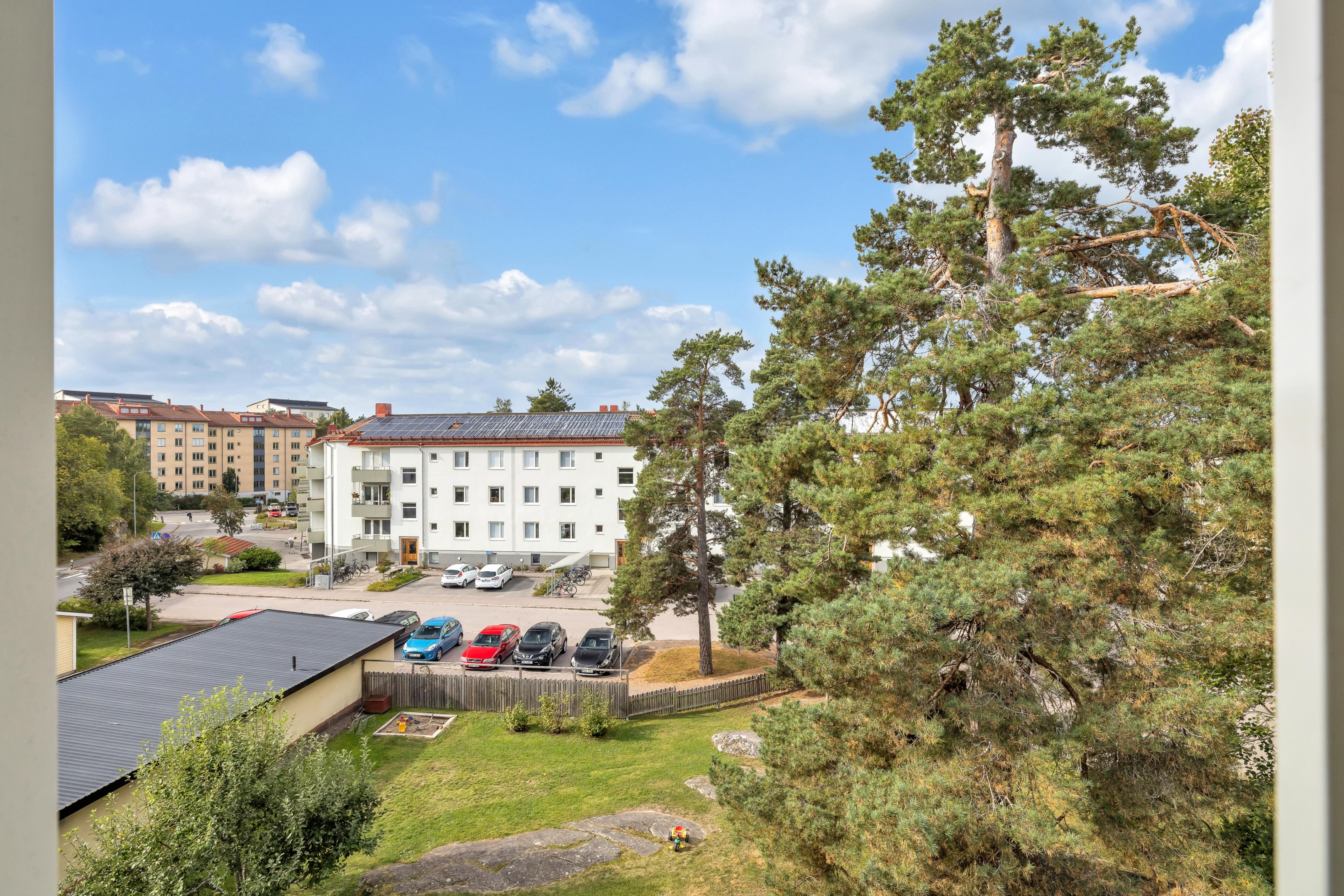 Bostadsbild från Glimmervägen 4A, Såld i Eriksberg, Uppsala