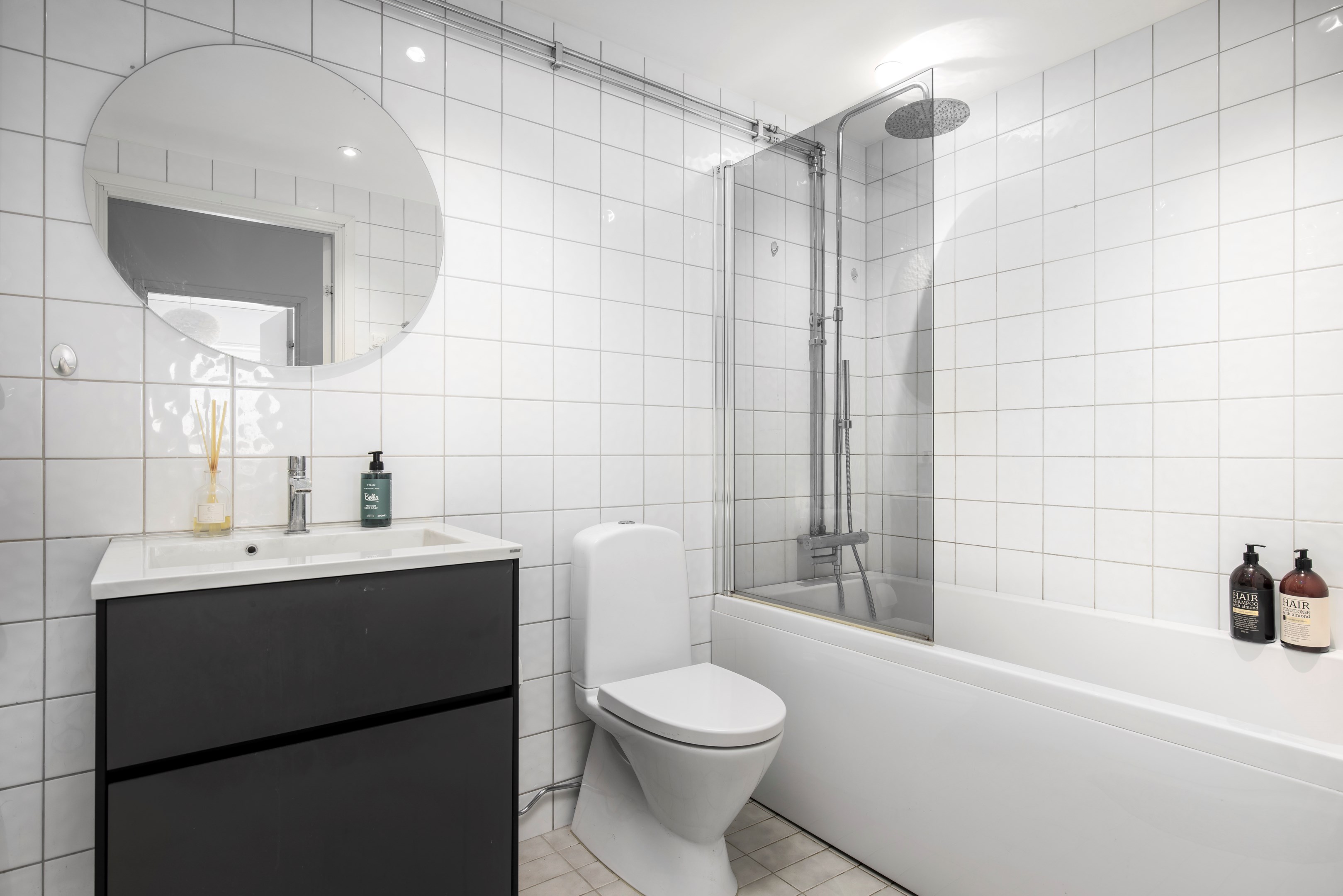 Bostadsbild från Vintervägen 1A, Såld i Björknäs, Nacka