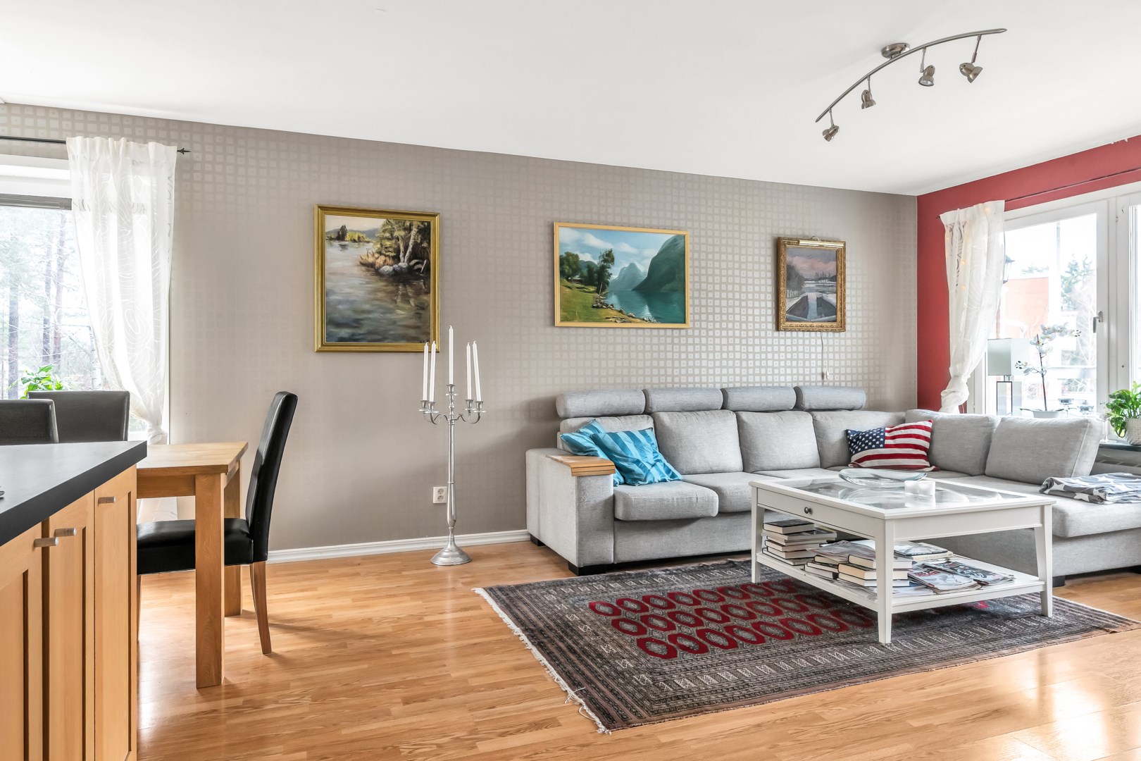 Bostadsbild från Hugo Alfvéns väg 4, Såld i Valsätra, Uppsala