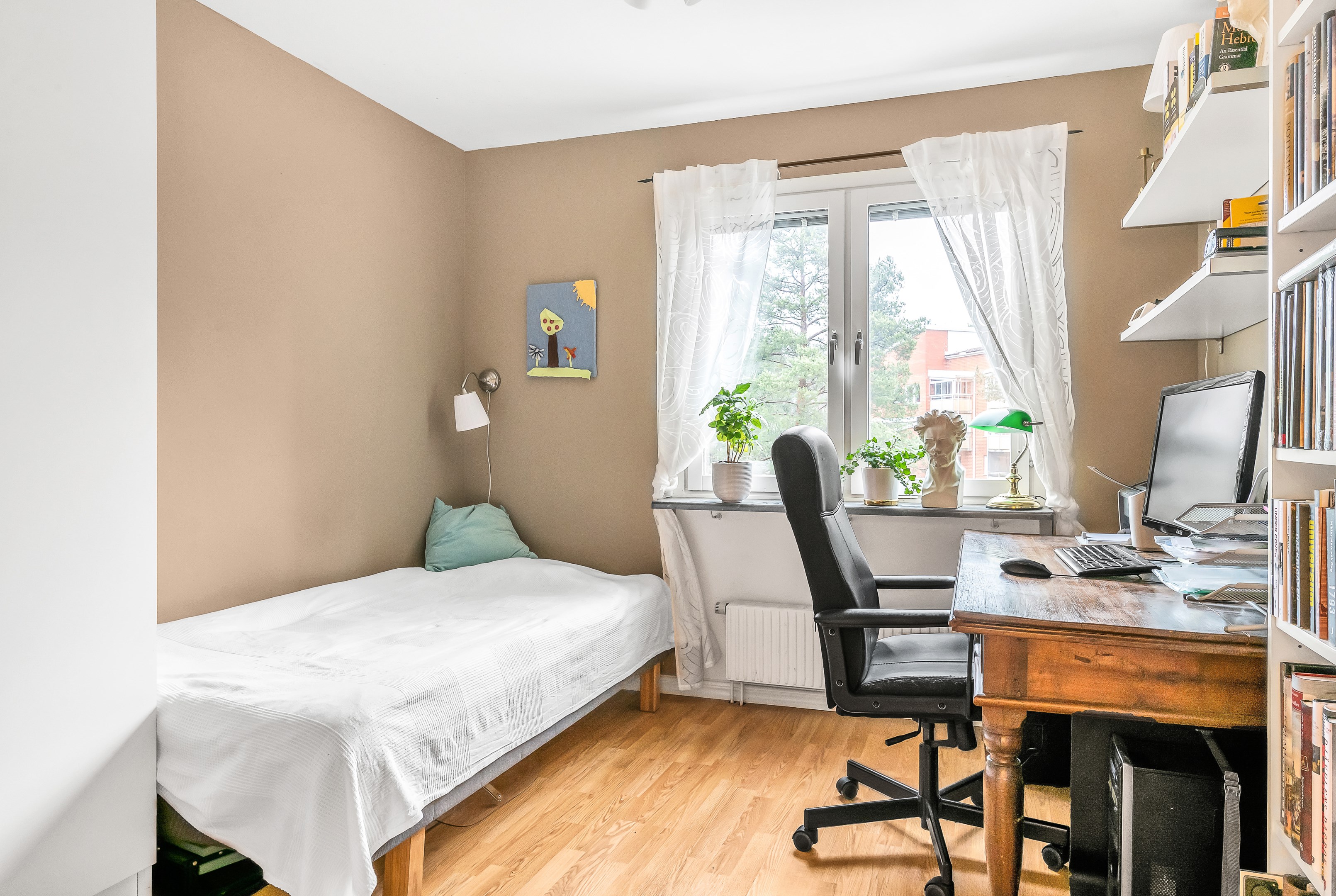 Bostadsbild från Hugo Alfvéns väg 4, Såld i Valsätra, Uppsala