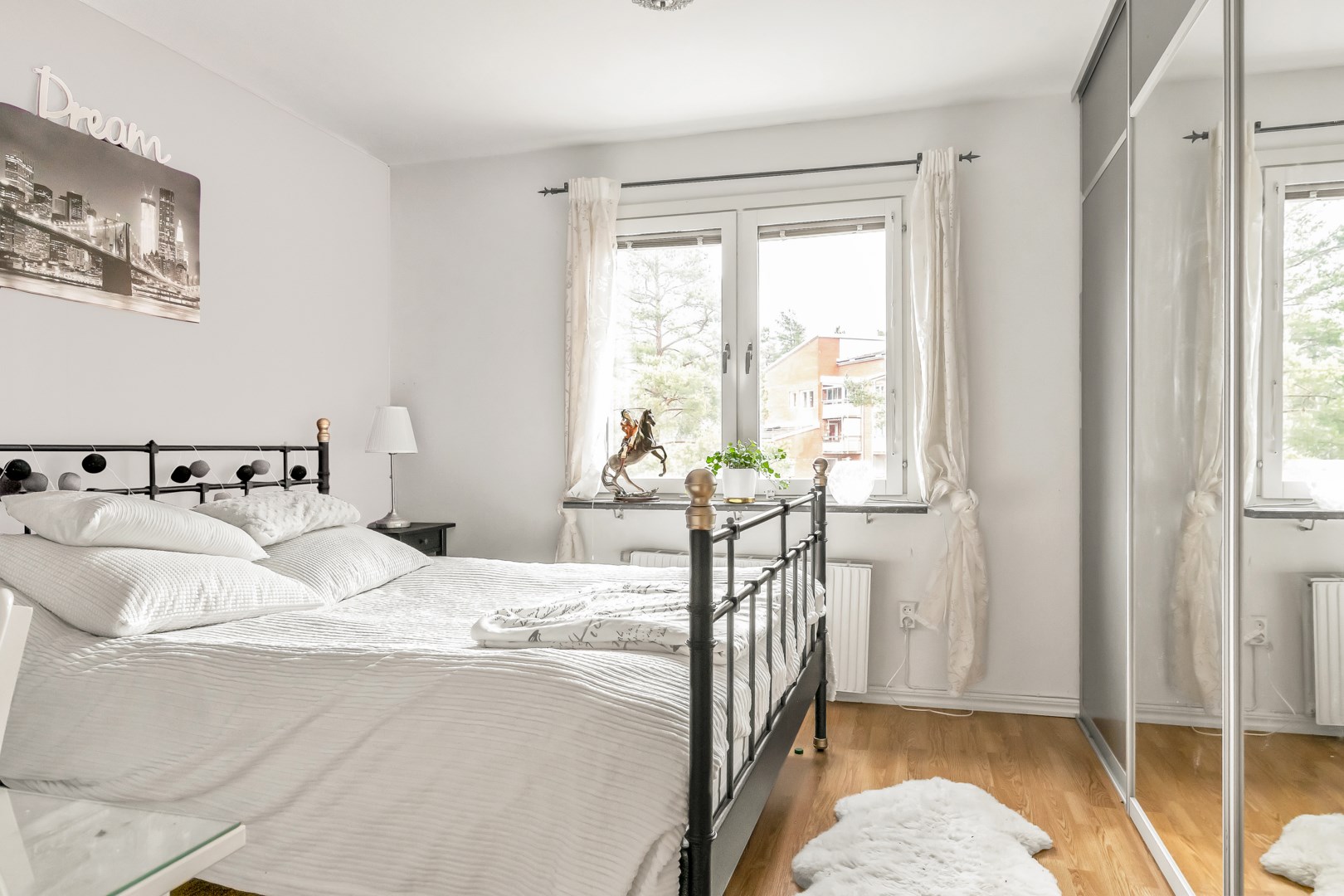 Bostadsbild från Hugo Alfvéns väg 4, Såld i Valsätra, Uppsala